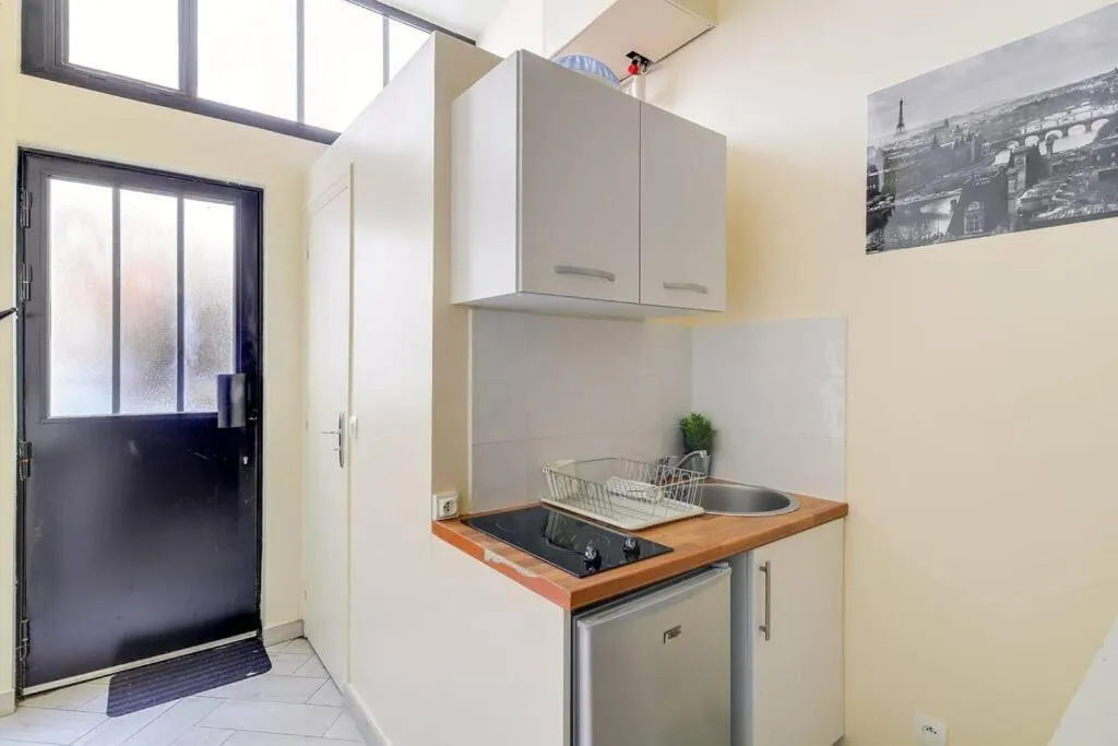 Unique Studio in Marais