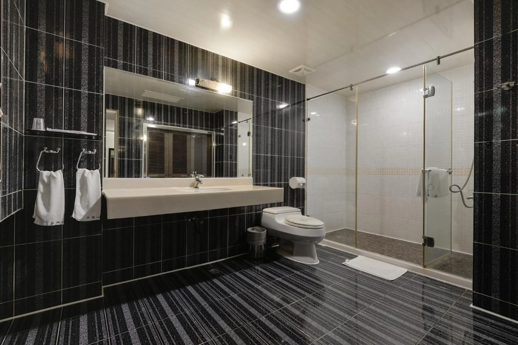 Bathroom in Kaja Hotel