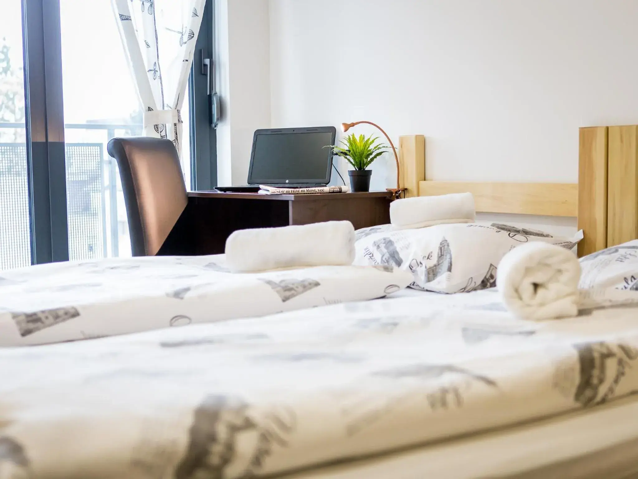 Double Room with Balcony in Hostel Moving Double Room with Balcony in Hostel Moving