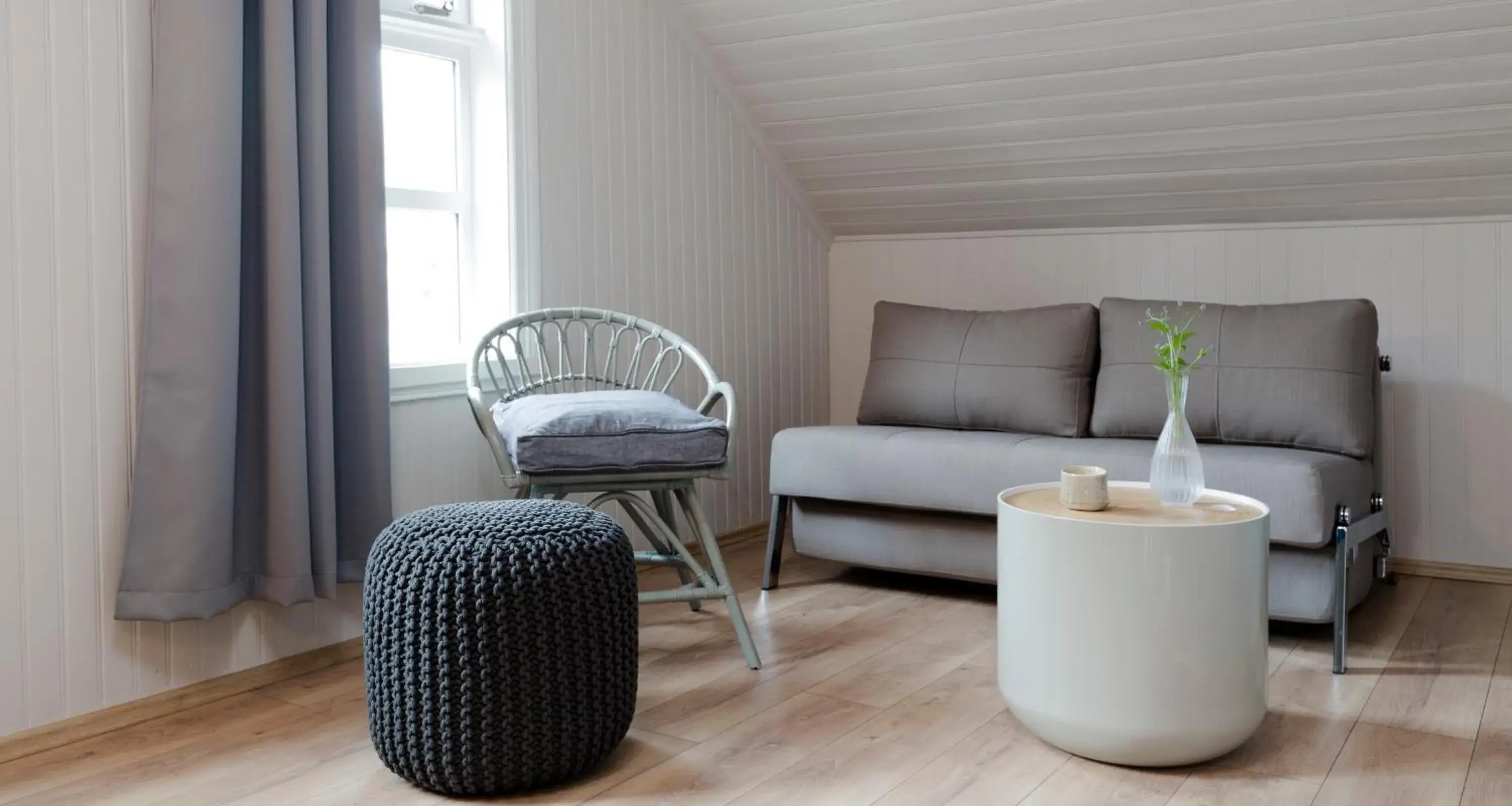 Two-Bedroom Apartment with Balcony (Vatnsstígur 10b) in Old Charm Reykjavik Apartments Two-Bedroom Apartment with Balcony (Vatnsstígur 10b) in Old Charm Reykjavik Apartments