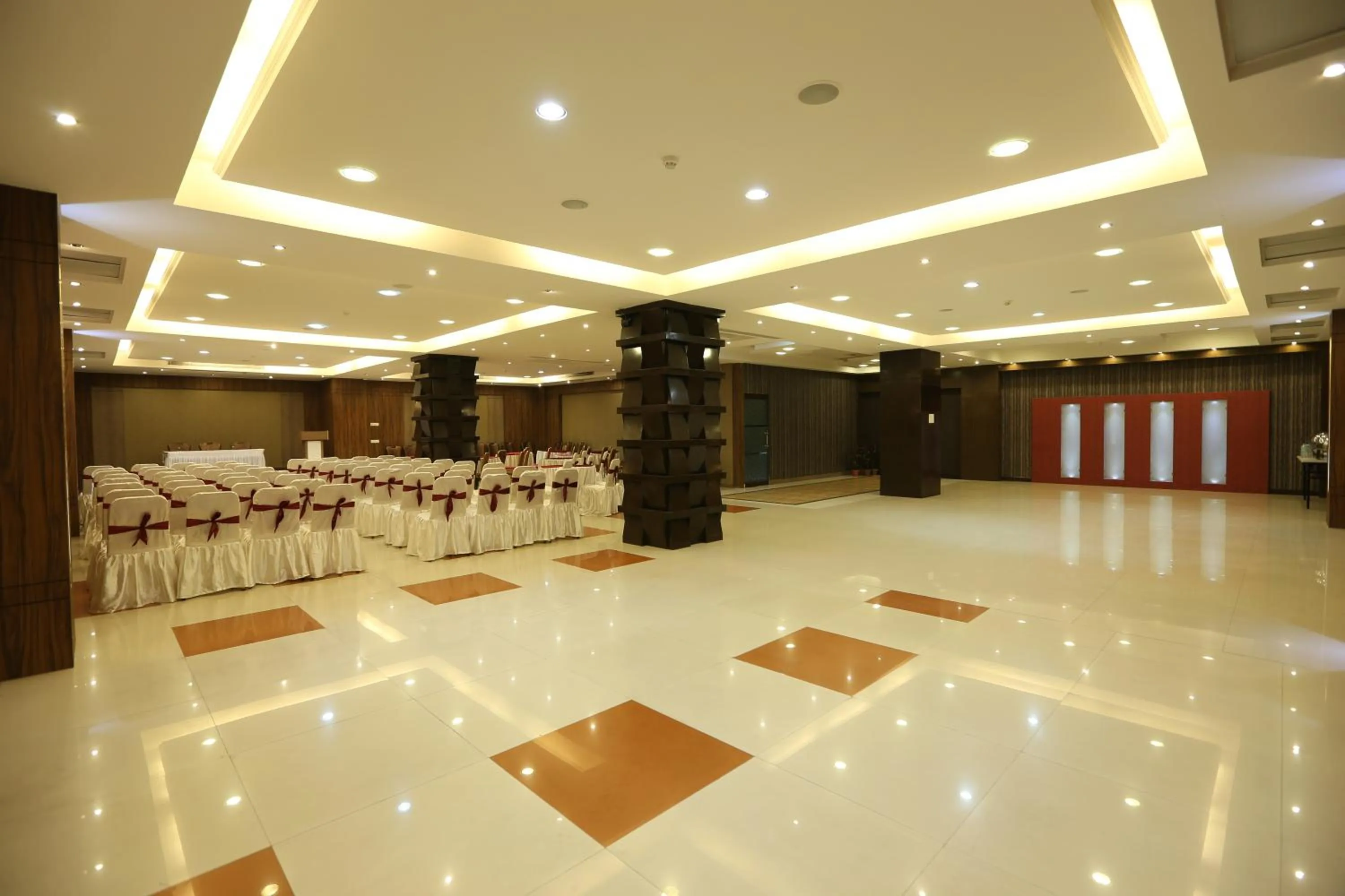 Banquet/Function facilities in The Contour Hotel