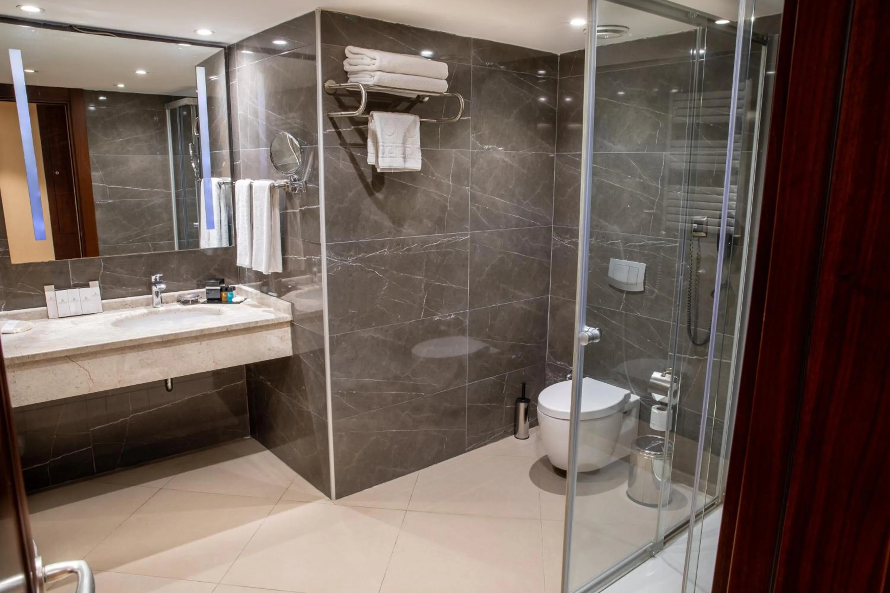 Shower in Grand Aras Hotel & Suites