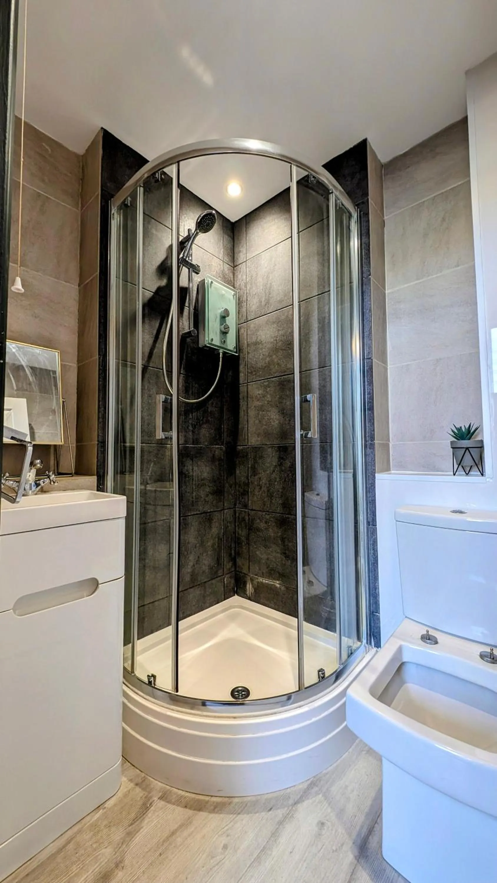 Shower in INNit Bliss