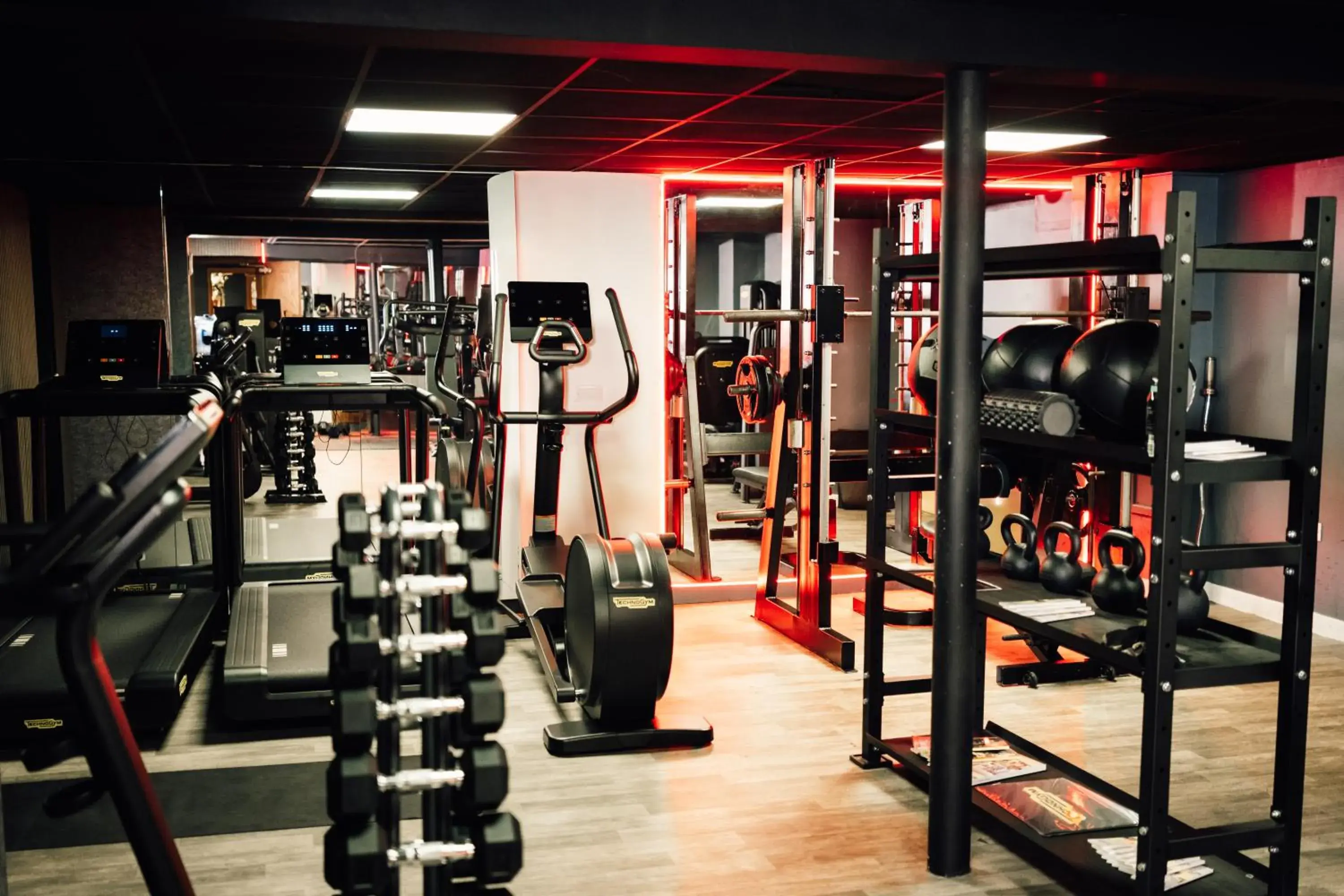 Fitness centre/facilities in Heritage Park Pontypridd, Trademark Collection by Wyndham Fitness centre/facilities in Heritage Park Pontypridd, Trademark Collection by Wyndham