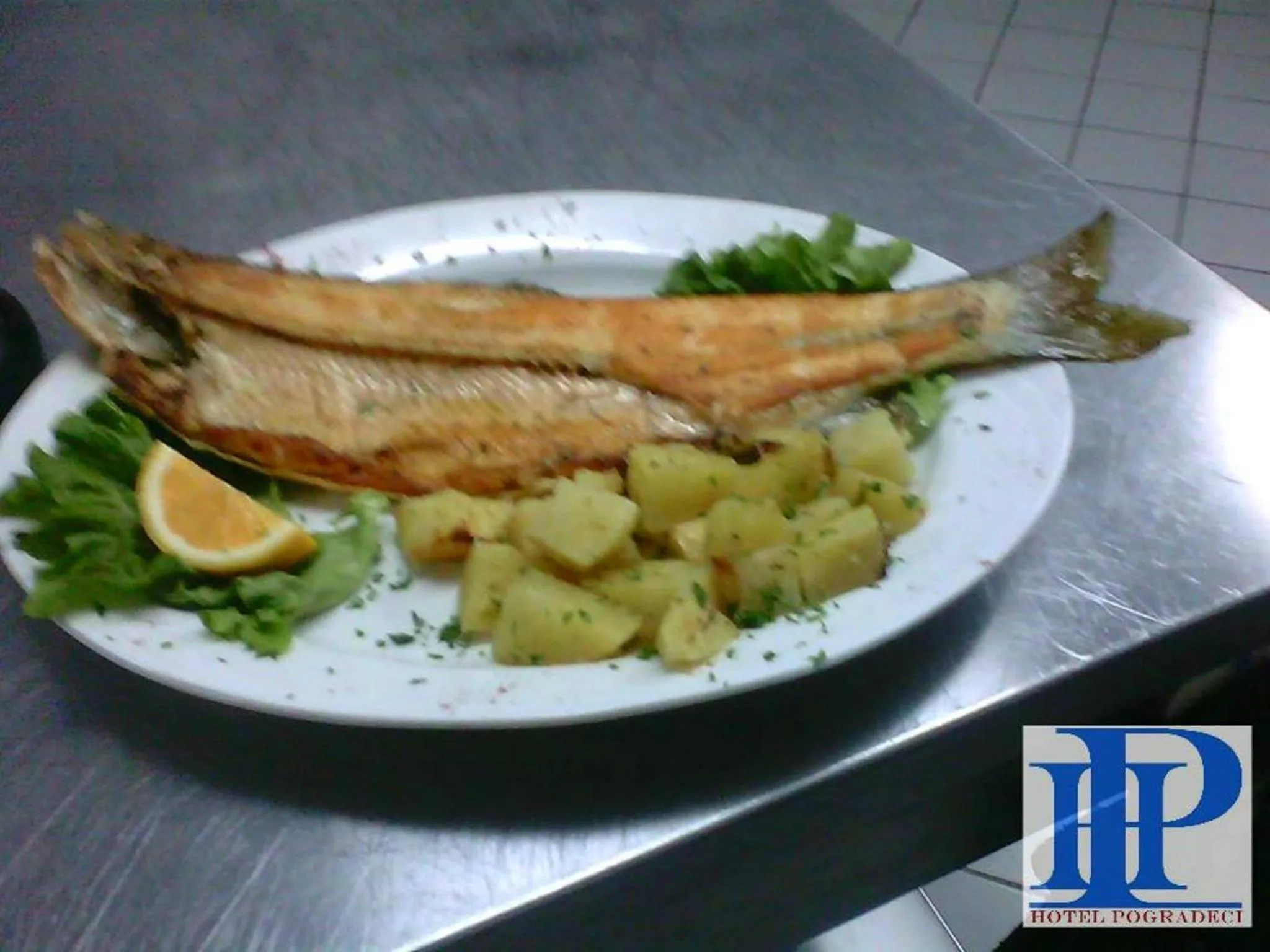 Kitchen or kitchenette in Hotel Pogradeci