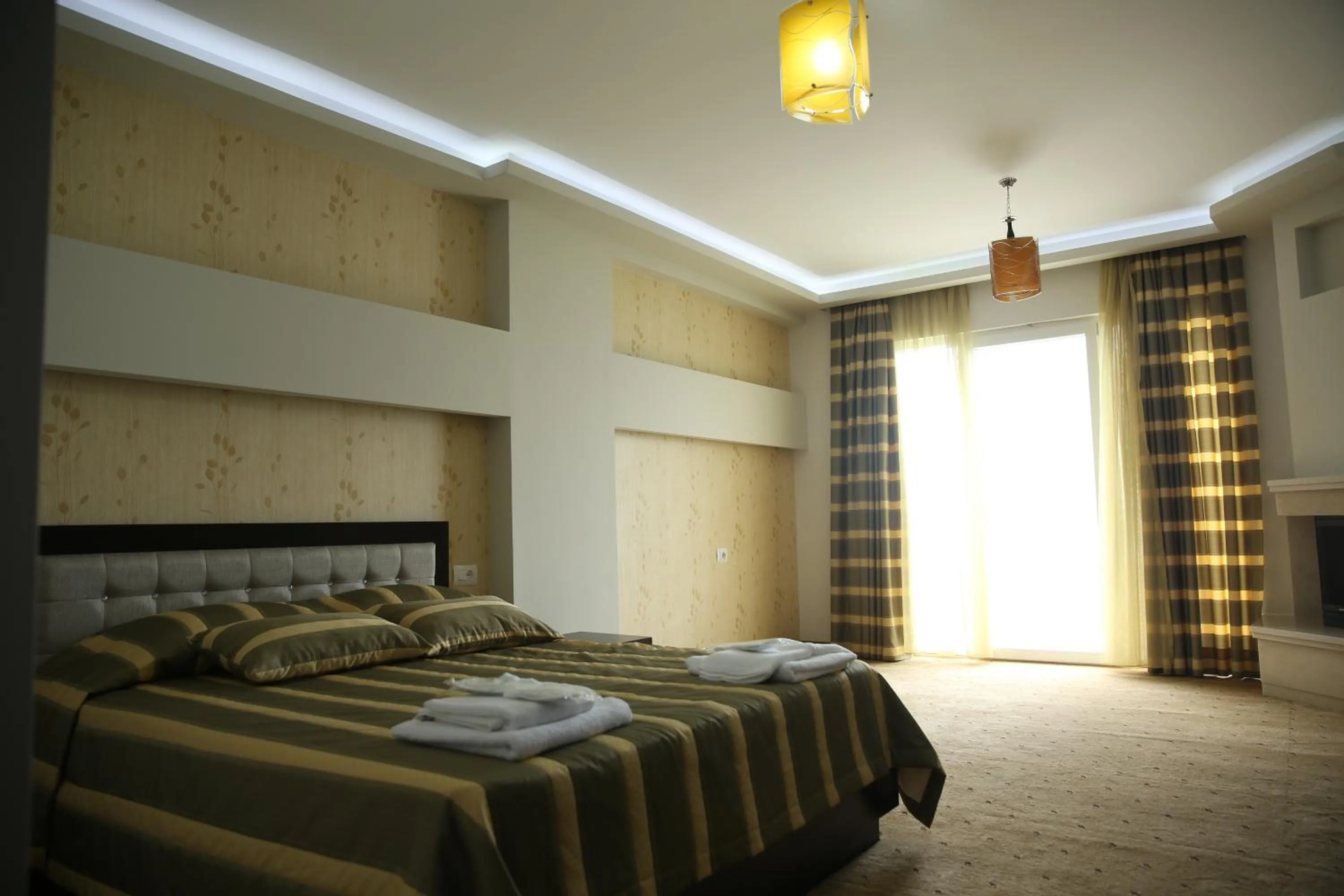 Bedroom, Bed in Hotel Pogradeci