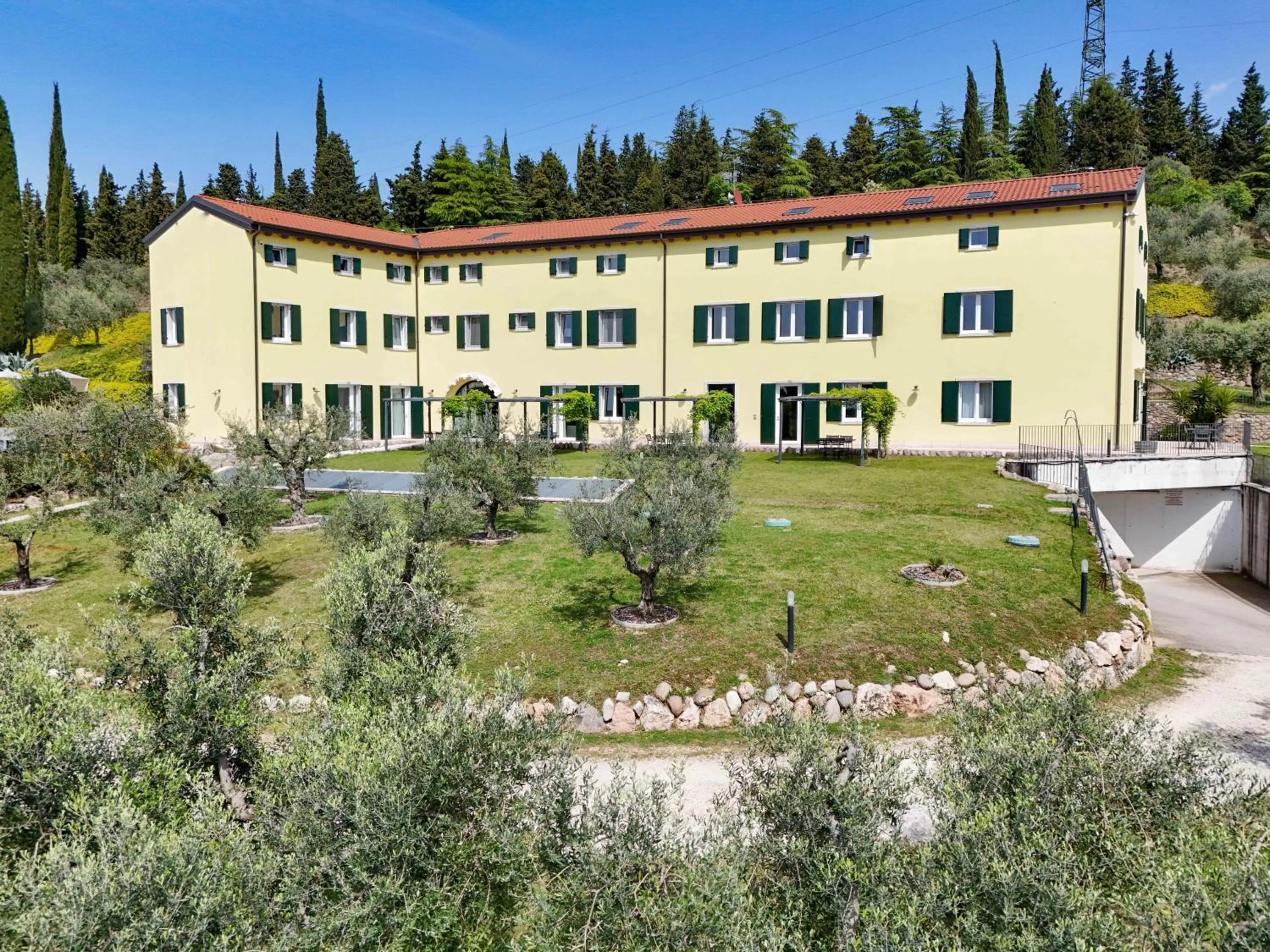 Property building in Residence Fontanelle