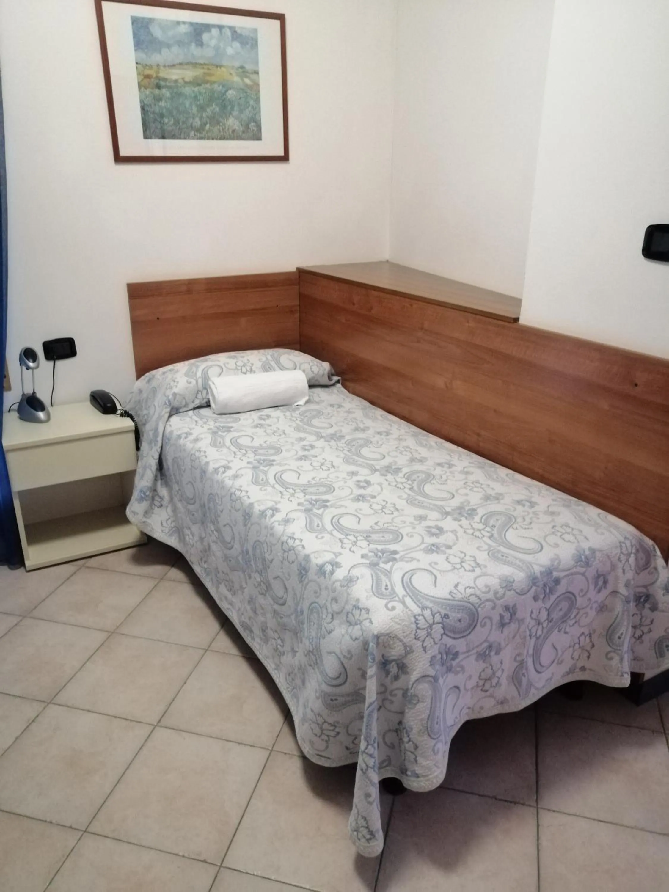 Bedroom, Bed in Hotel Trifoglio