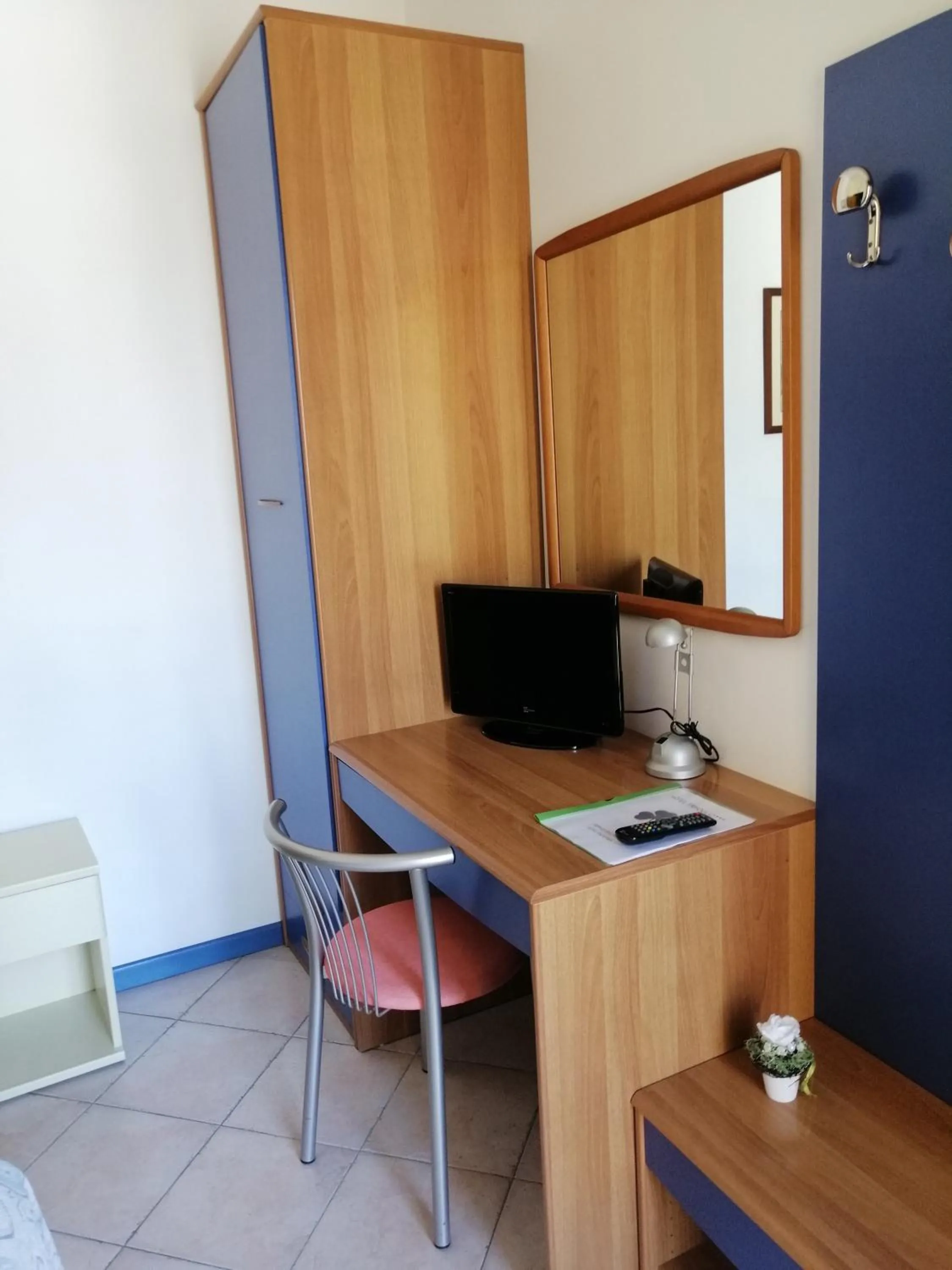 TV and multimedia in Hotel Trifoglio