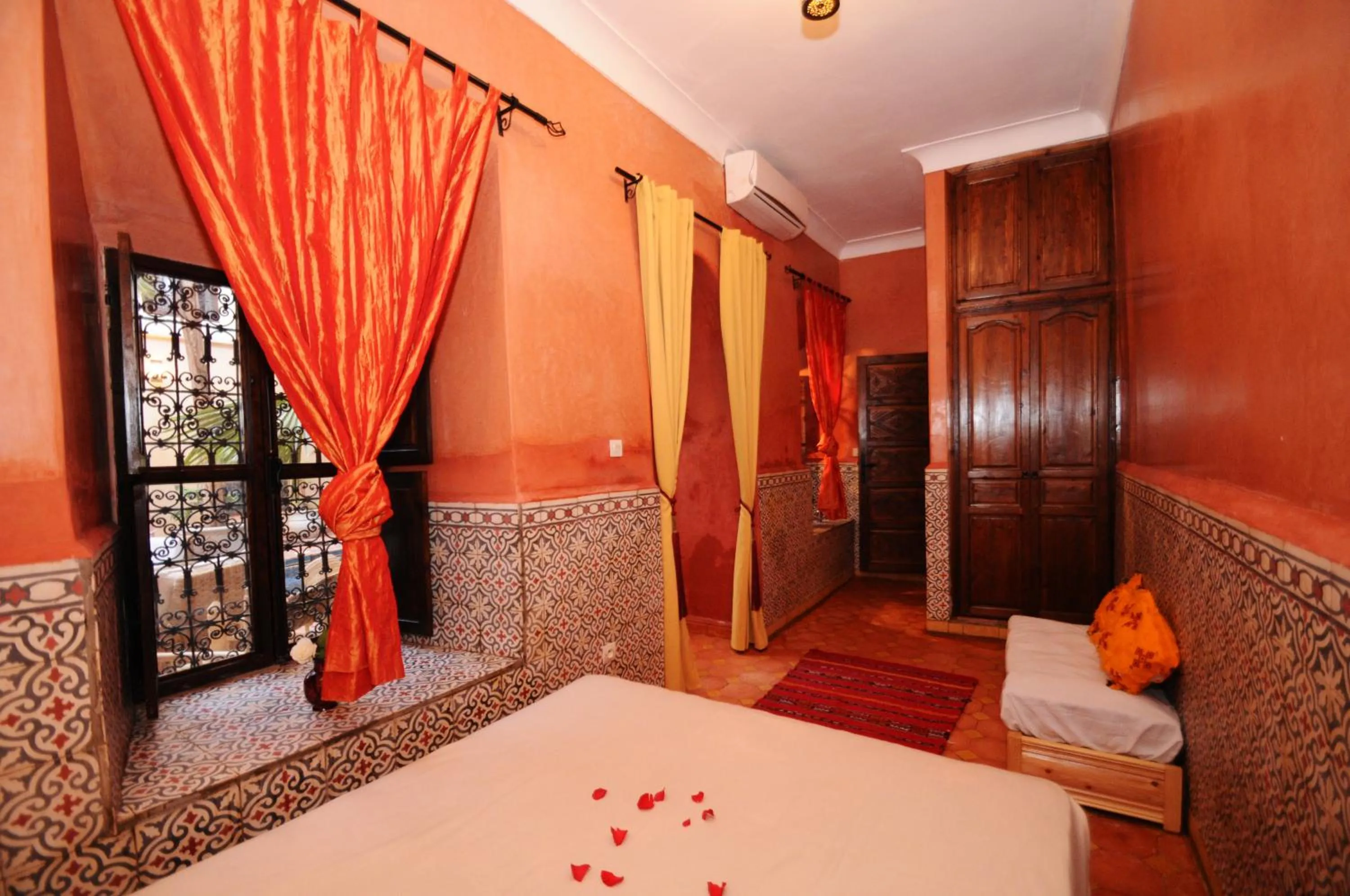 Bedroom, Bed in Riad Hadda