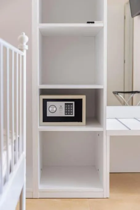 safe, Bed in Villa Soleanna Residence