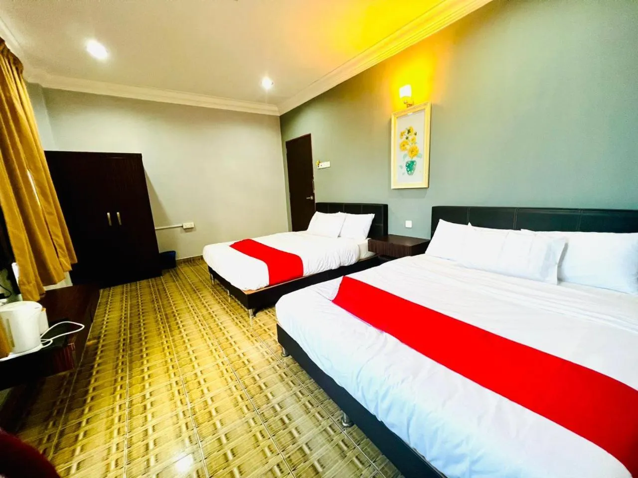 Bed in DAILY INN HOTEL