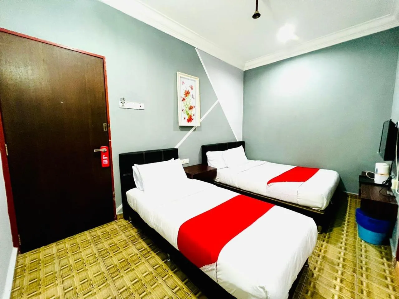 Bed in DAILY INN HOTEL