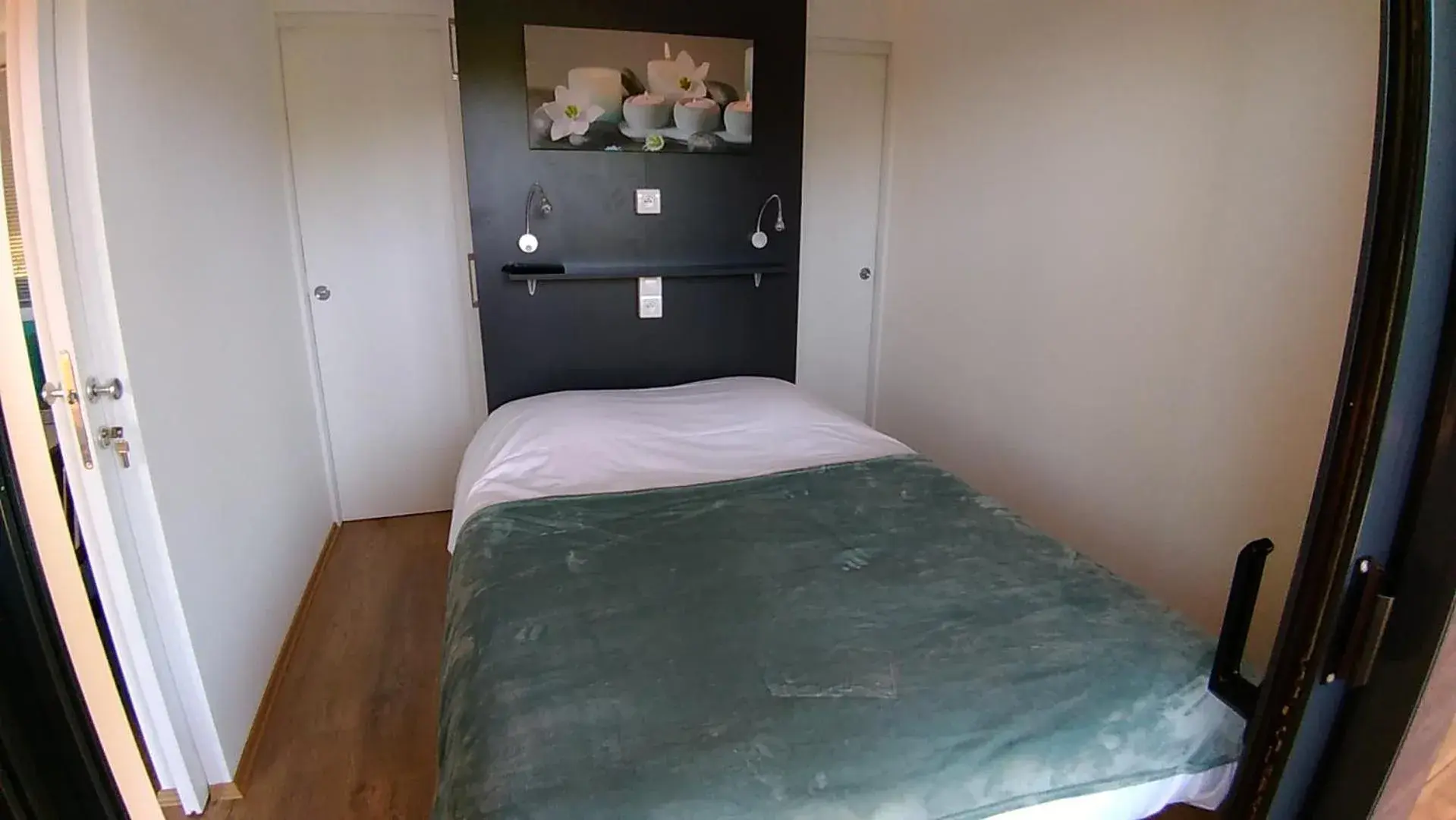 Double Room with Garden View in Le Village Enchanteur Double Room with Garden View in Le Village Enchanteur