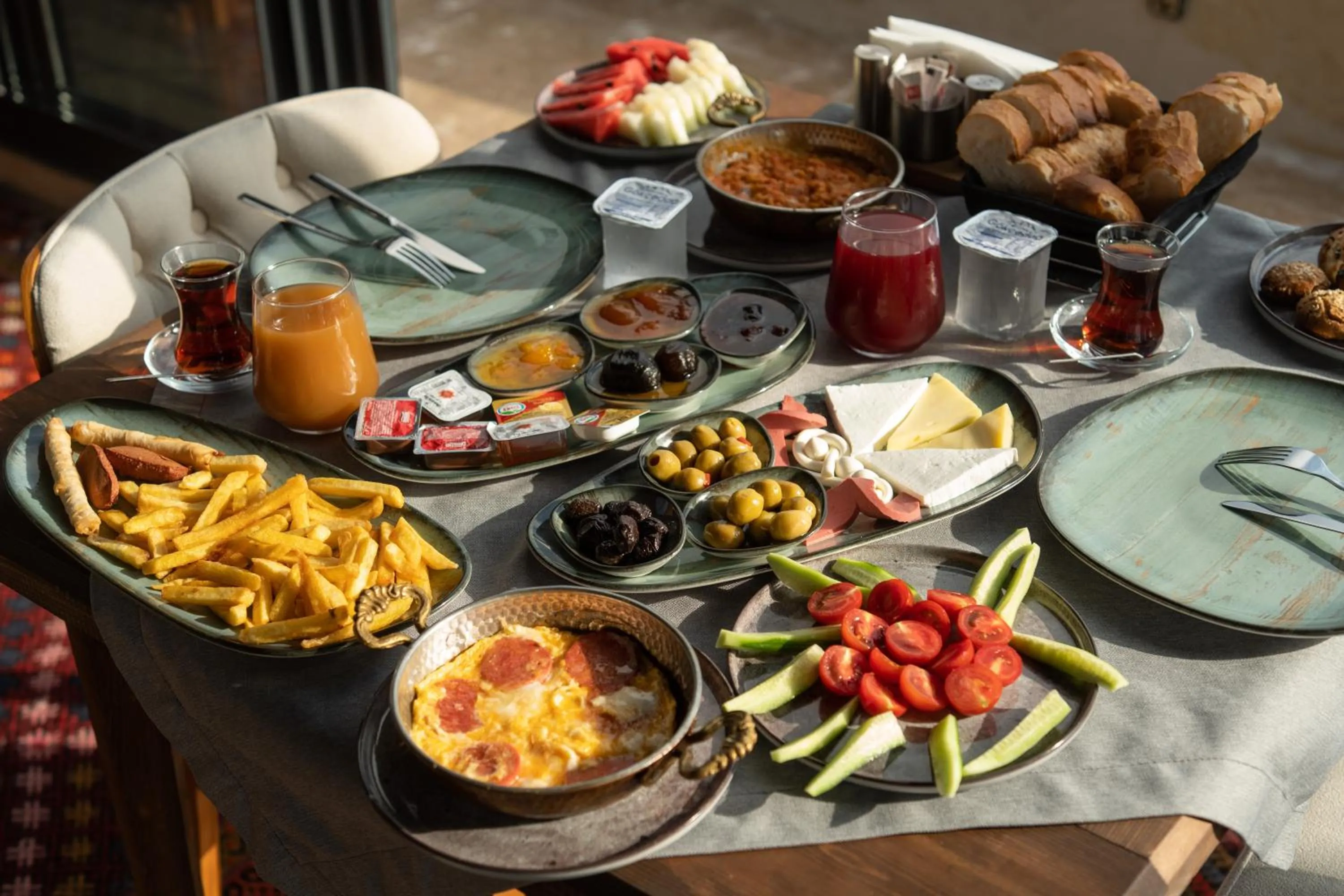 Food and drinks in Leda Stone House