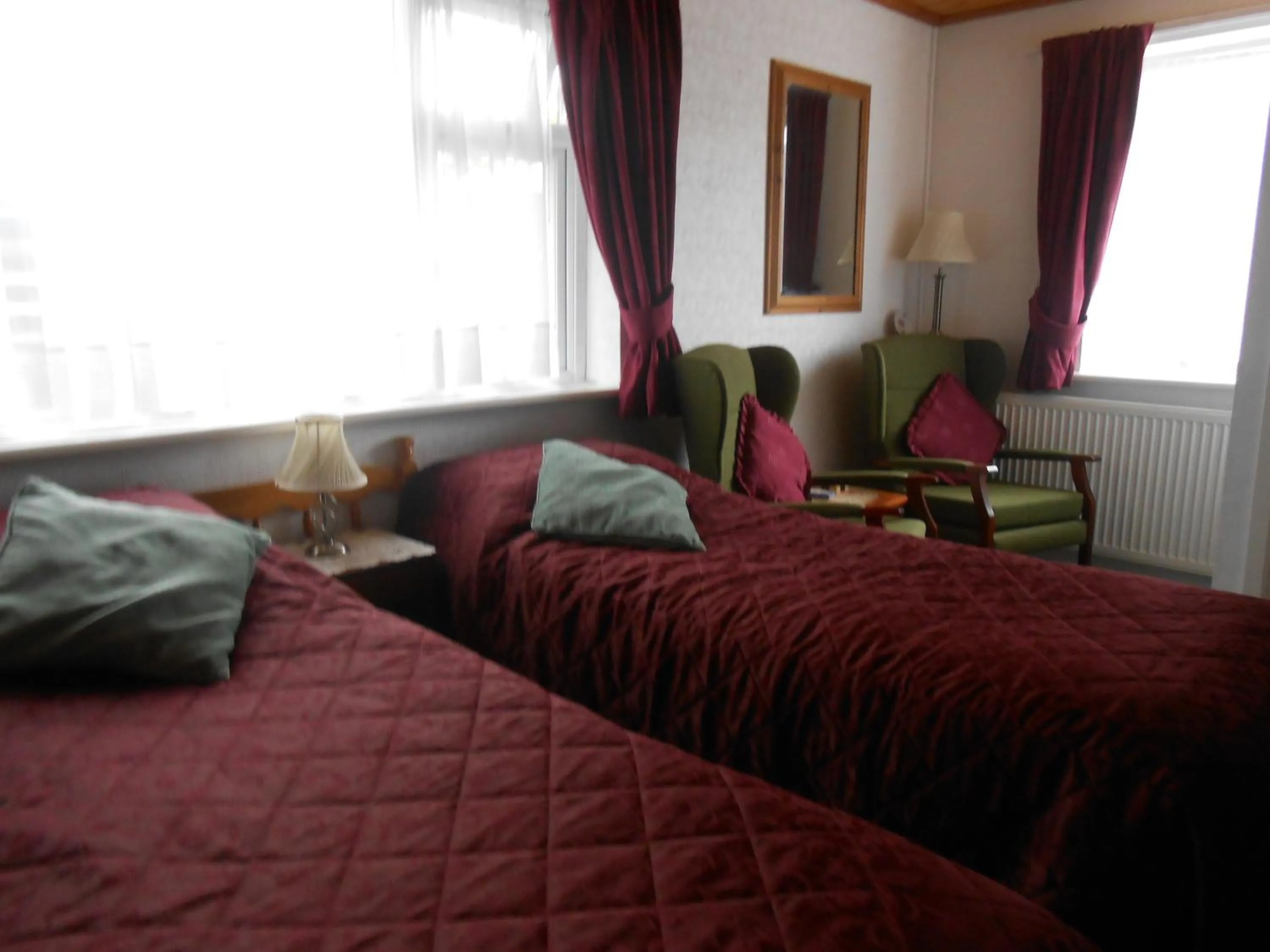 Photo of the whole room, Bed in Dwy Olwyn