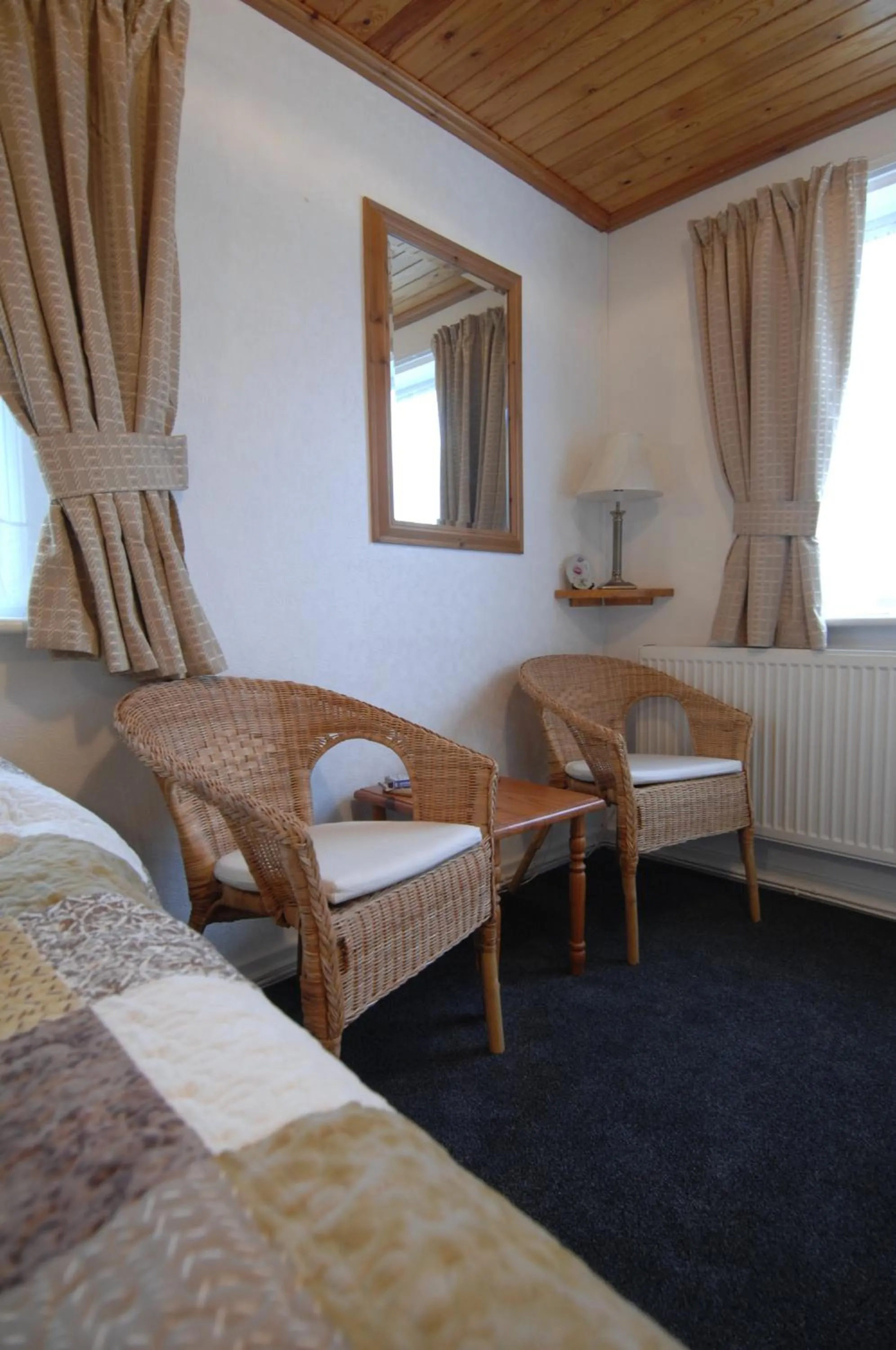 Bedroom, Bed in Dwy Olwyn