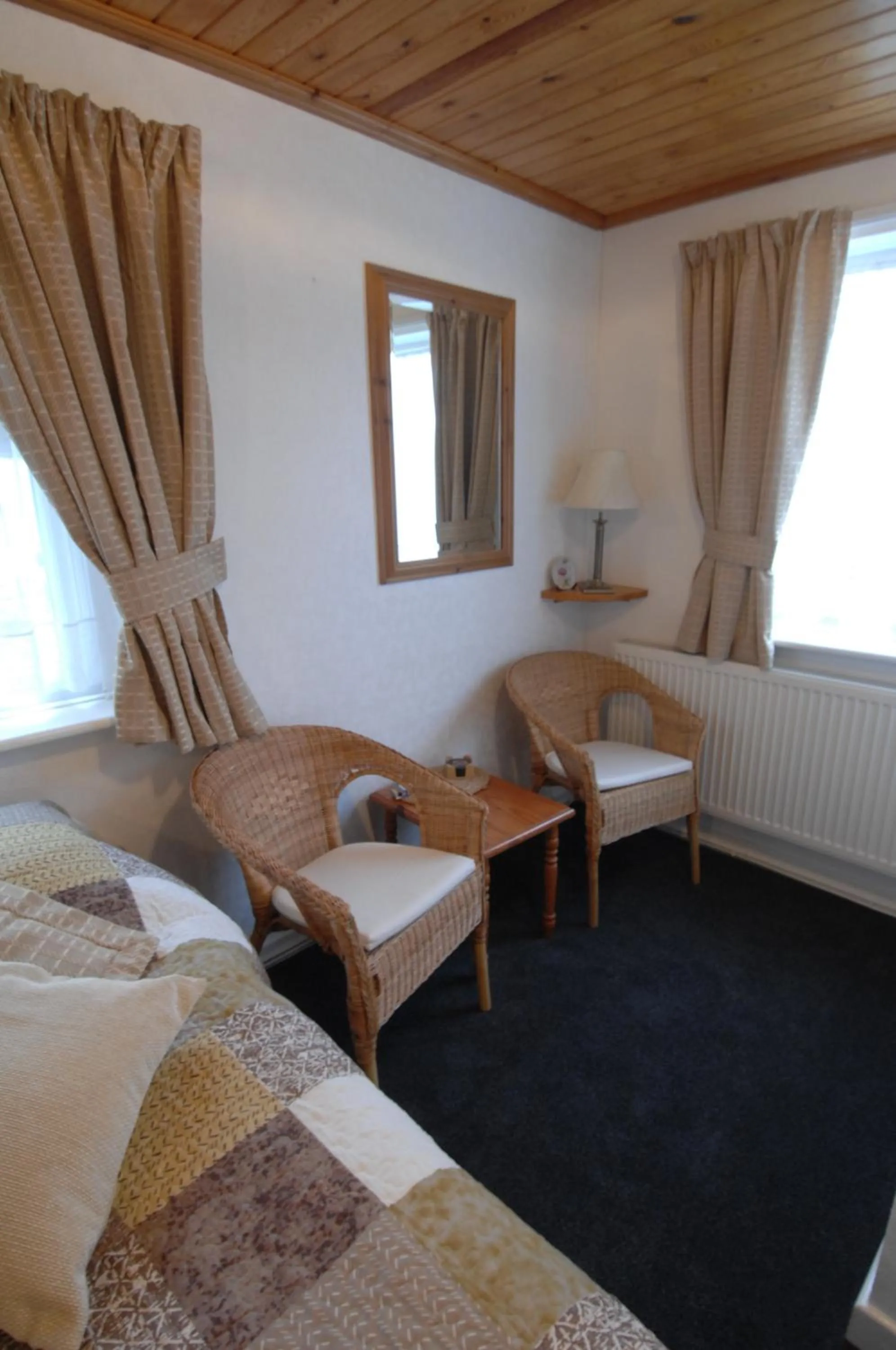 Bedroom, Bed in Dwy Olwyn