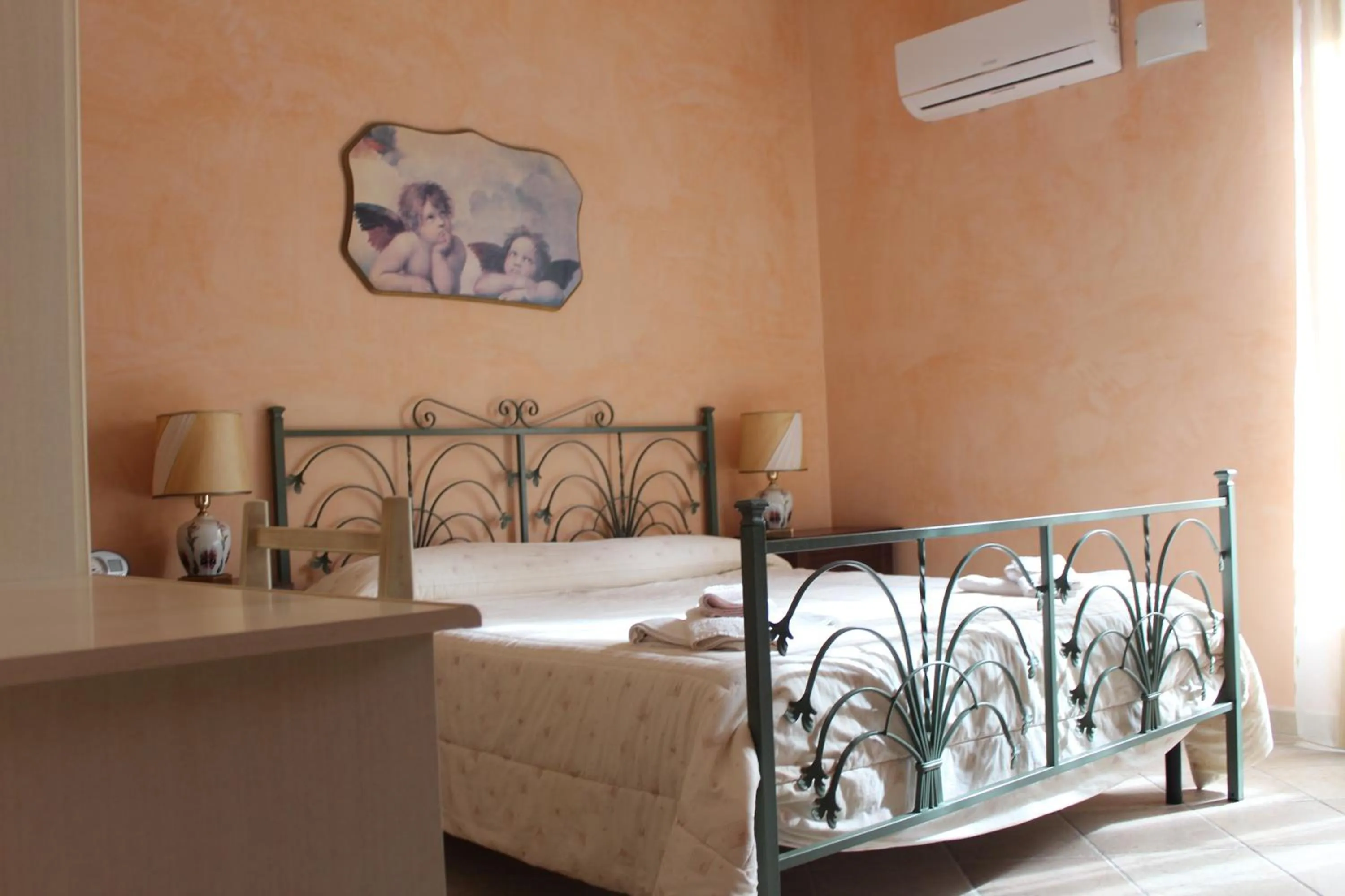 Bed in Agorà-Akrai B&B