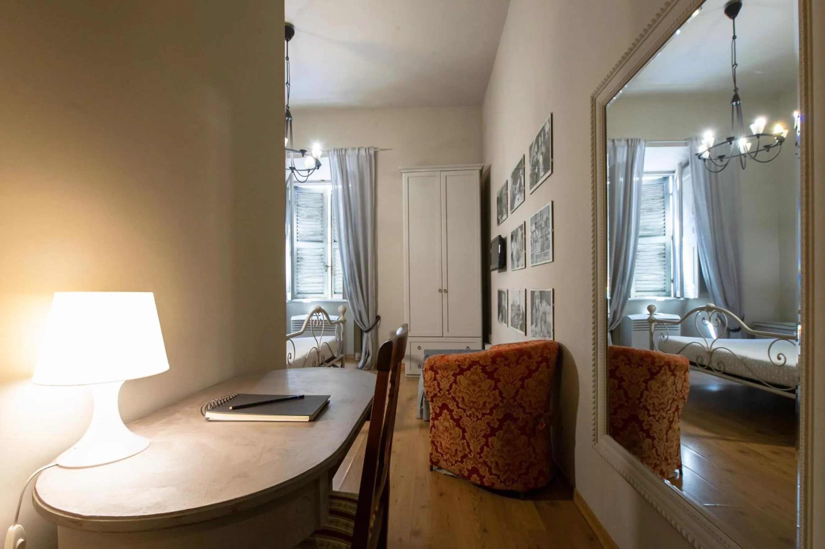 Seating area in Residenza Ottaviani Roma