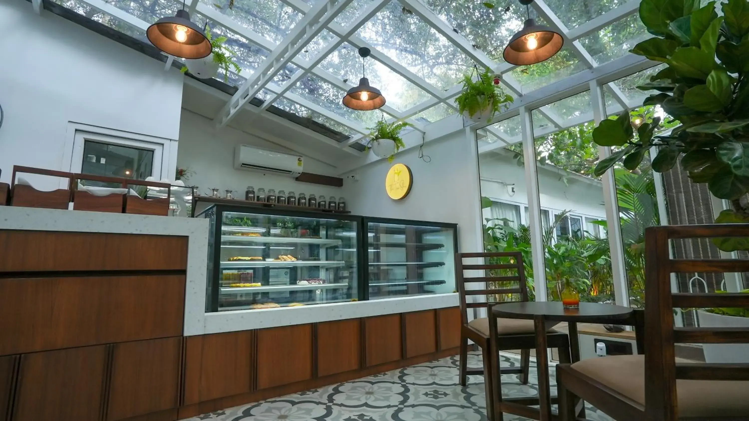 Restaurant/places to eat in Swimup - Suites with private pool , Vagator Restaurant/places to eat in Swimup - Suites with private pool , Vagator