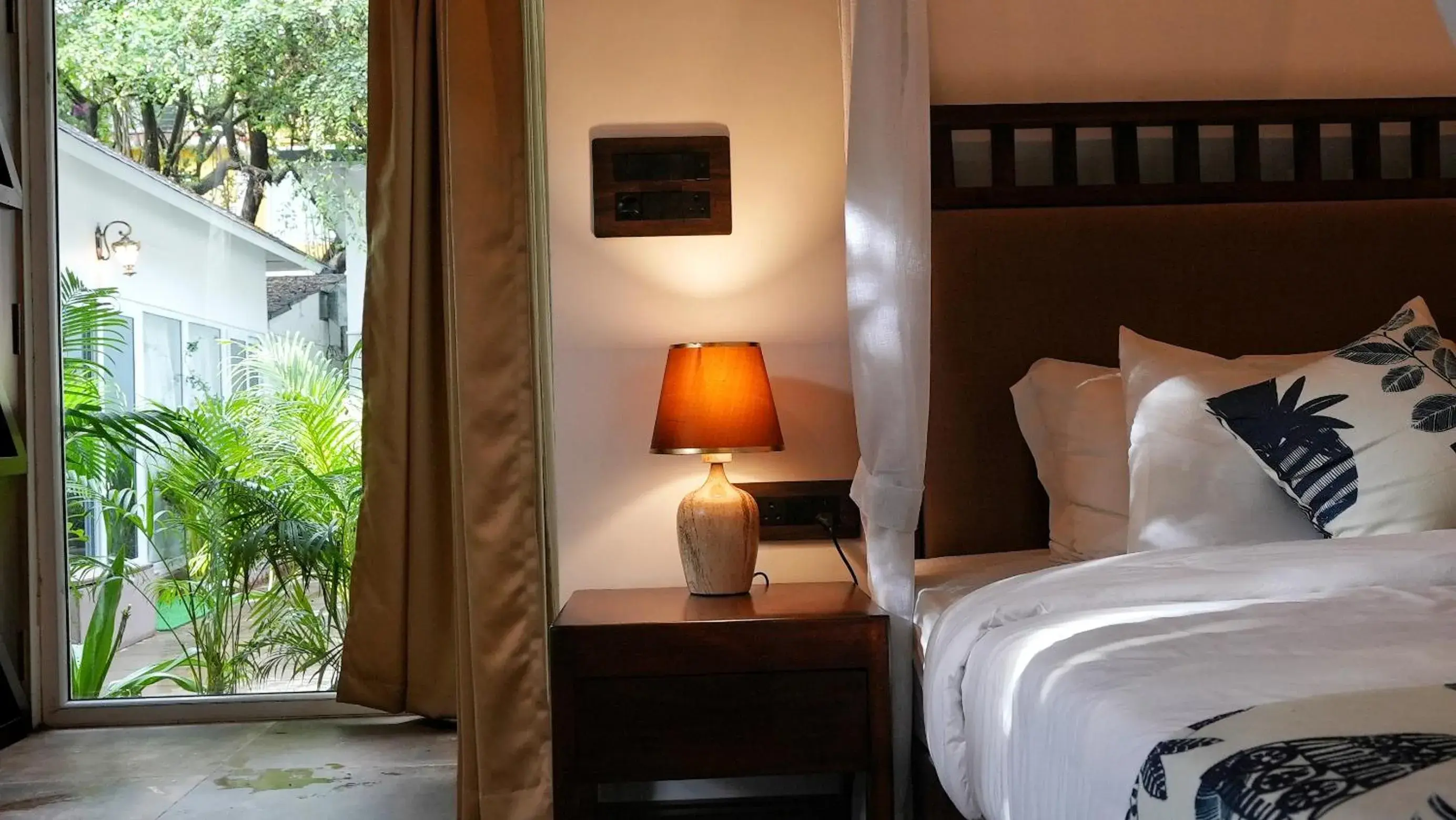 Bed in Swimup - Suites with private pool , Vagator Bed in Swimup - Suites with private pool , Vagator