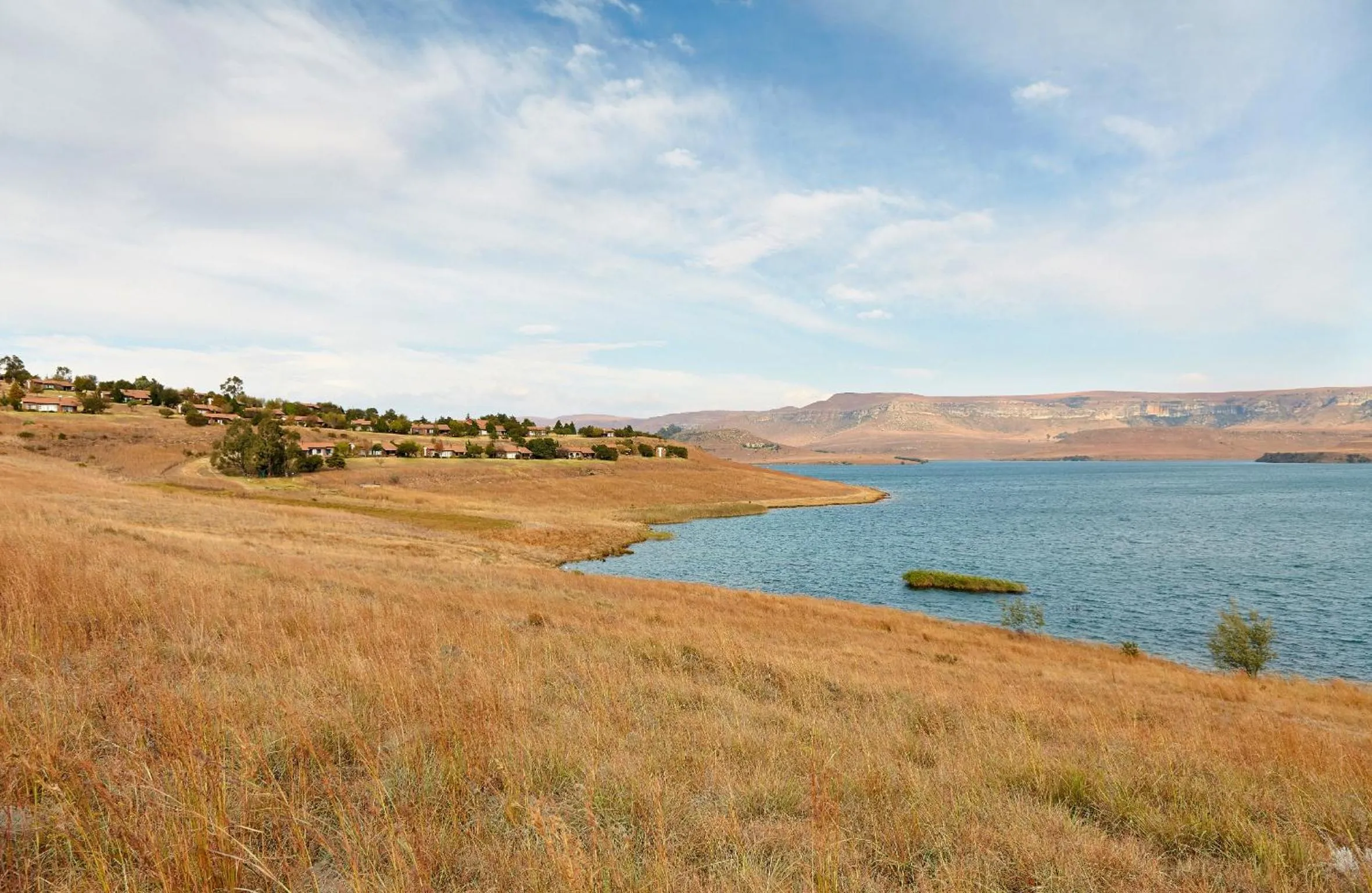 Lake view in First Group Qwantani