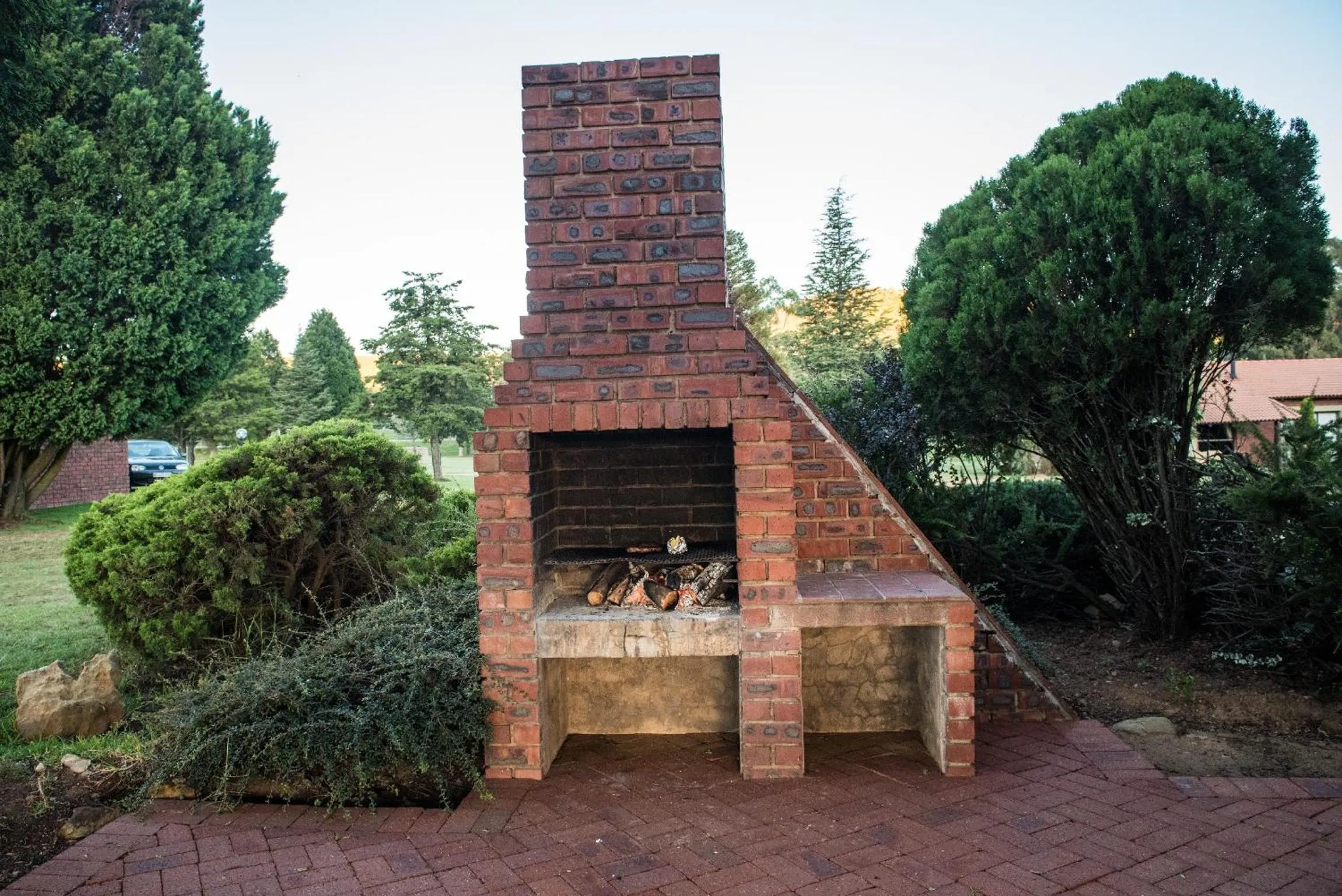 BBQ facilities in First Group Qwantani