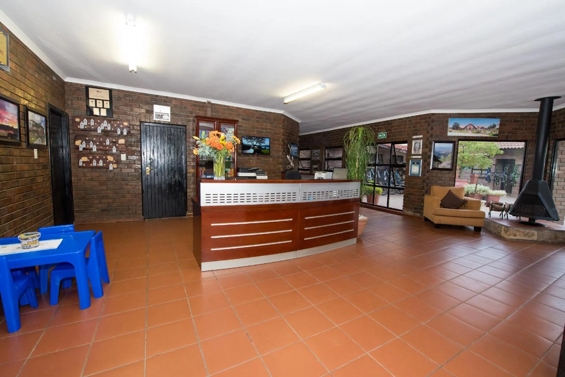 Lobby or reception in First Group Qwantani