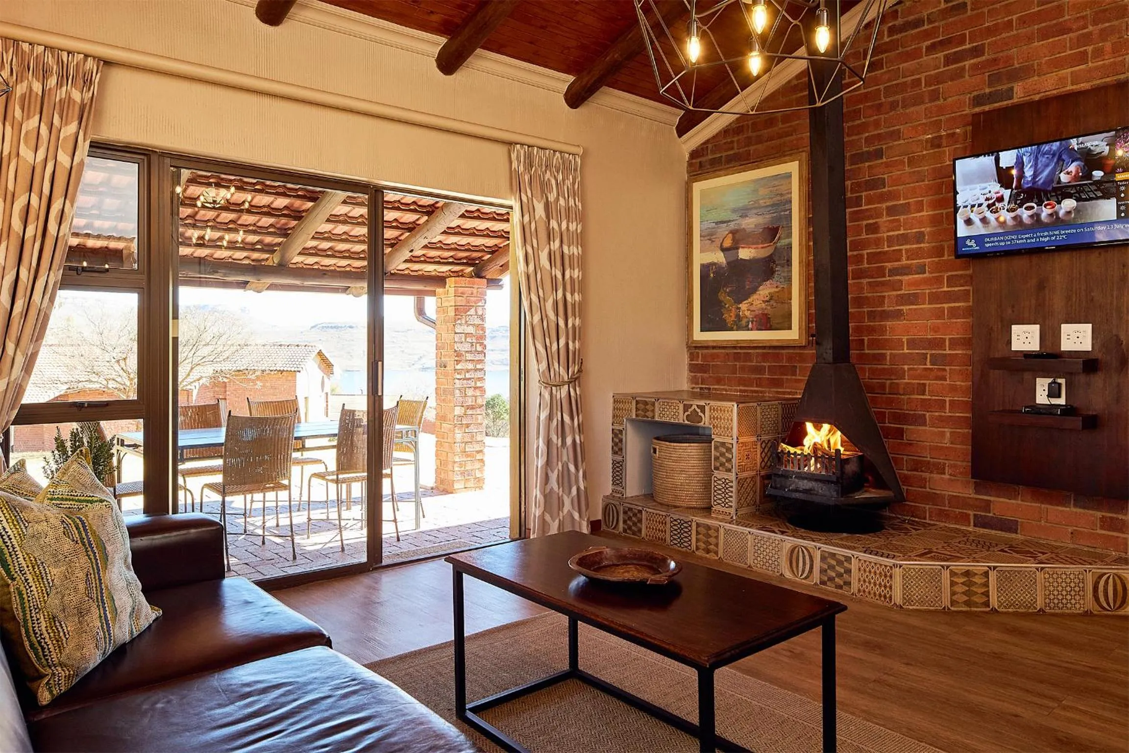 TV and multimedia in First Group Qwantani