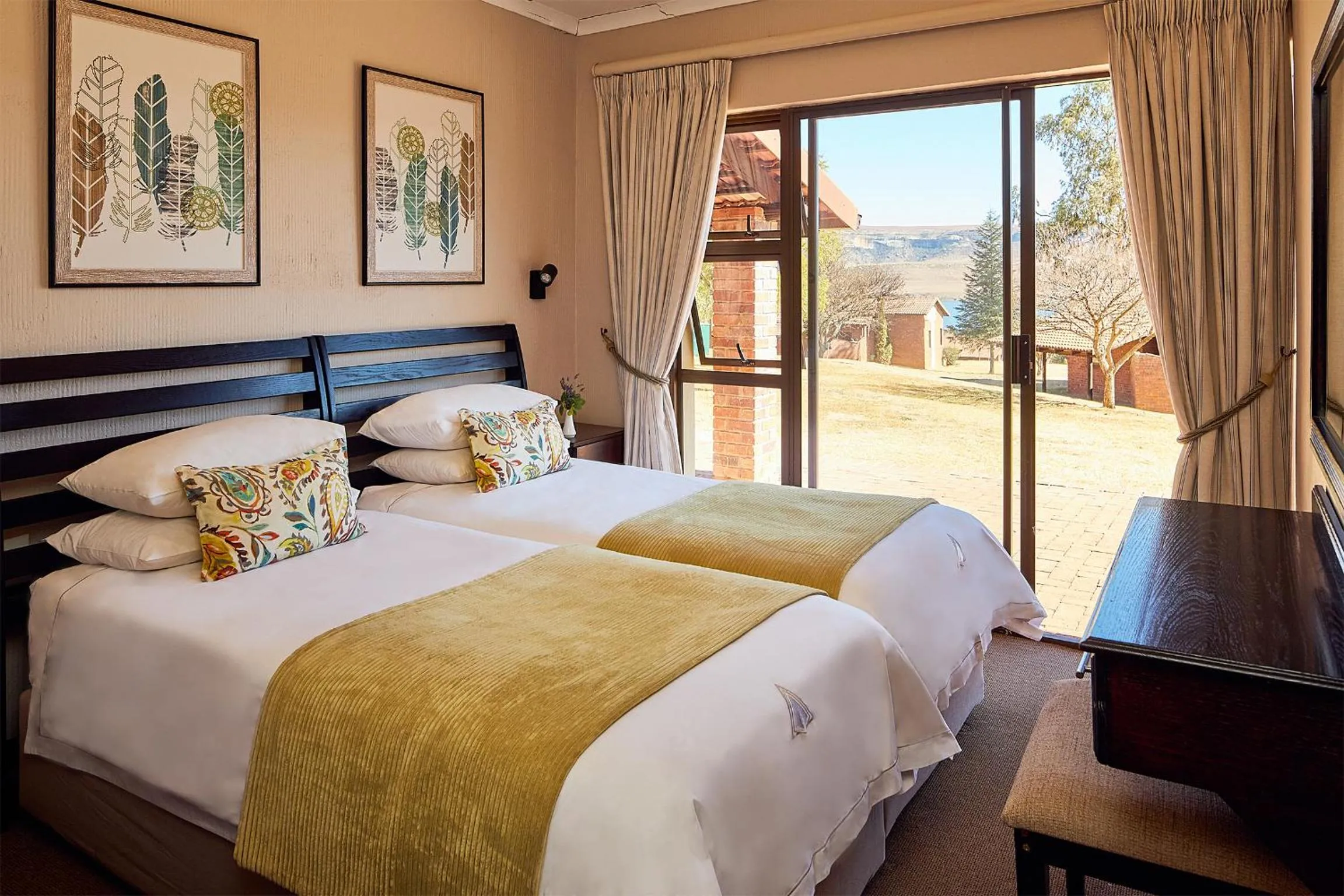 Bed in First Group Qwantani