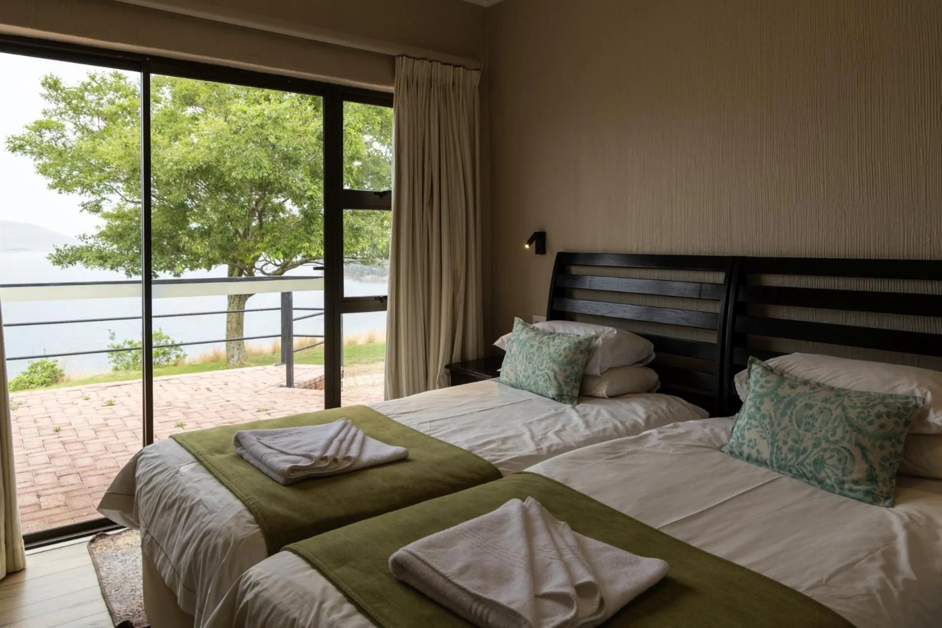 Bed in First Group Qwantani