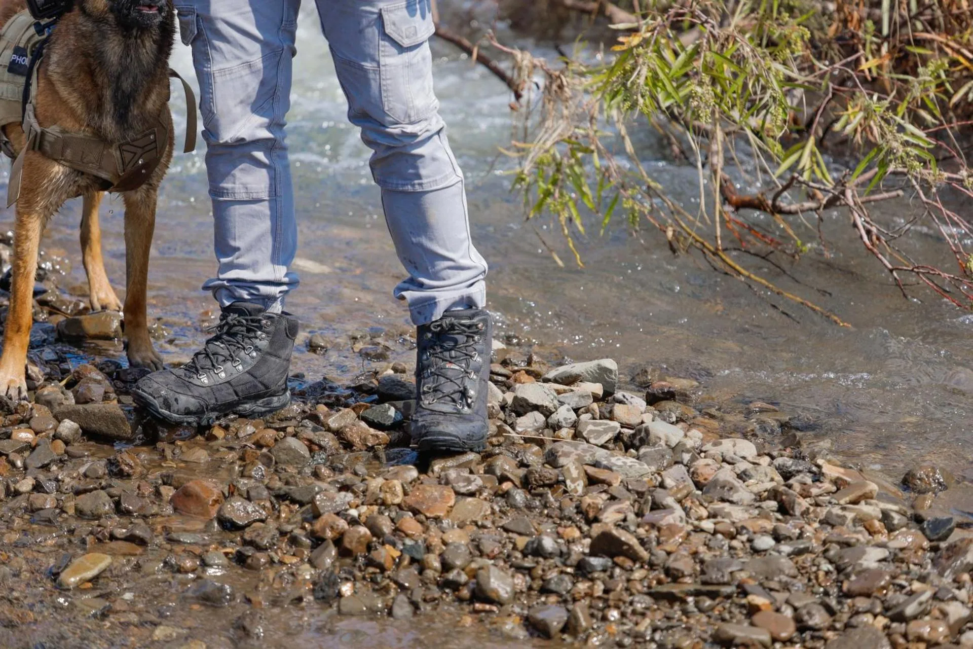 Hiking in First Group Qwantani