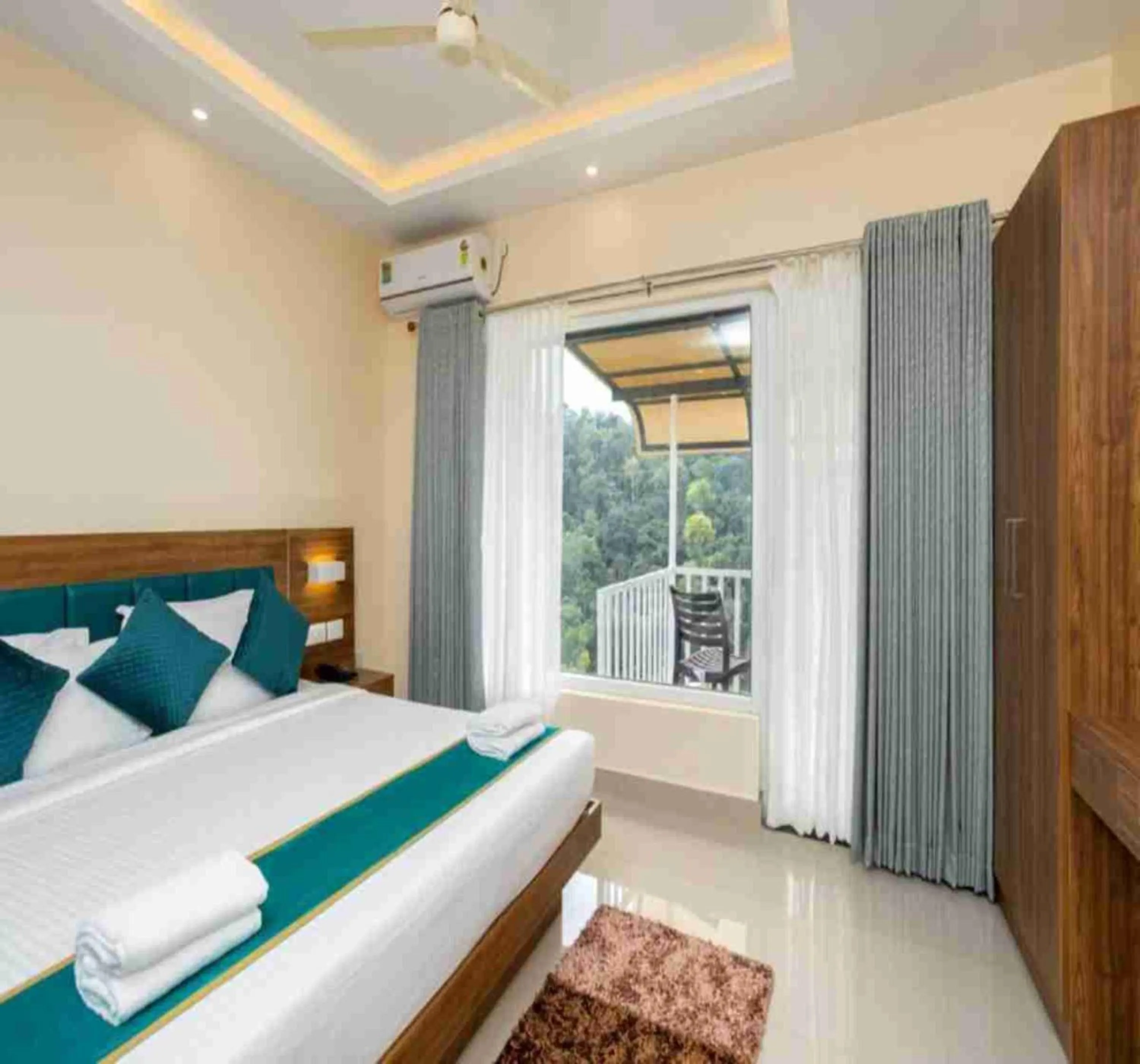 Photo of the whole room, Bed in Le Serene Munnar Luxury Resorts & Spa