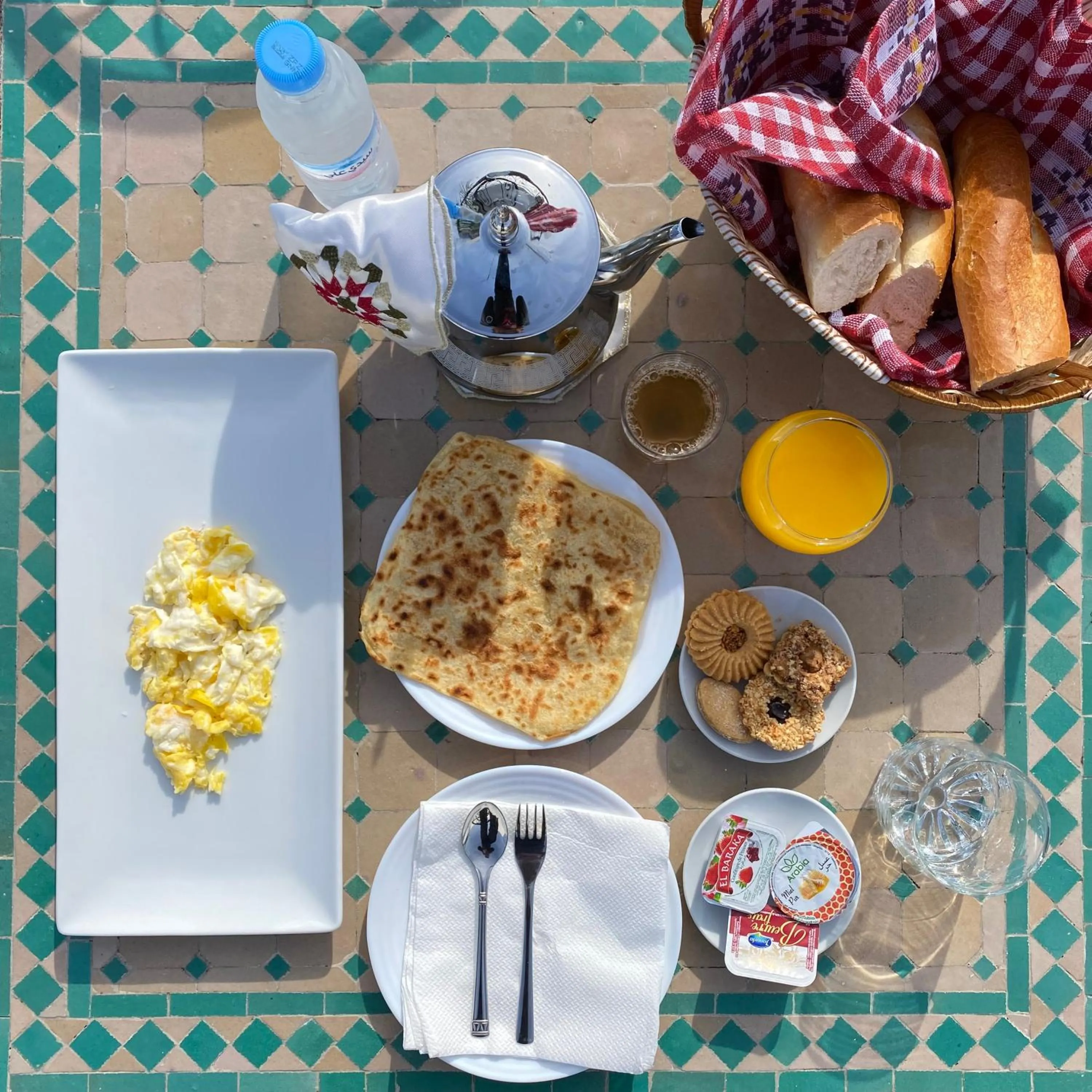 Food and drinks in Riad Jbara 2