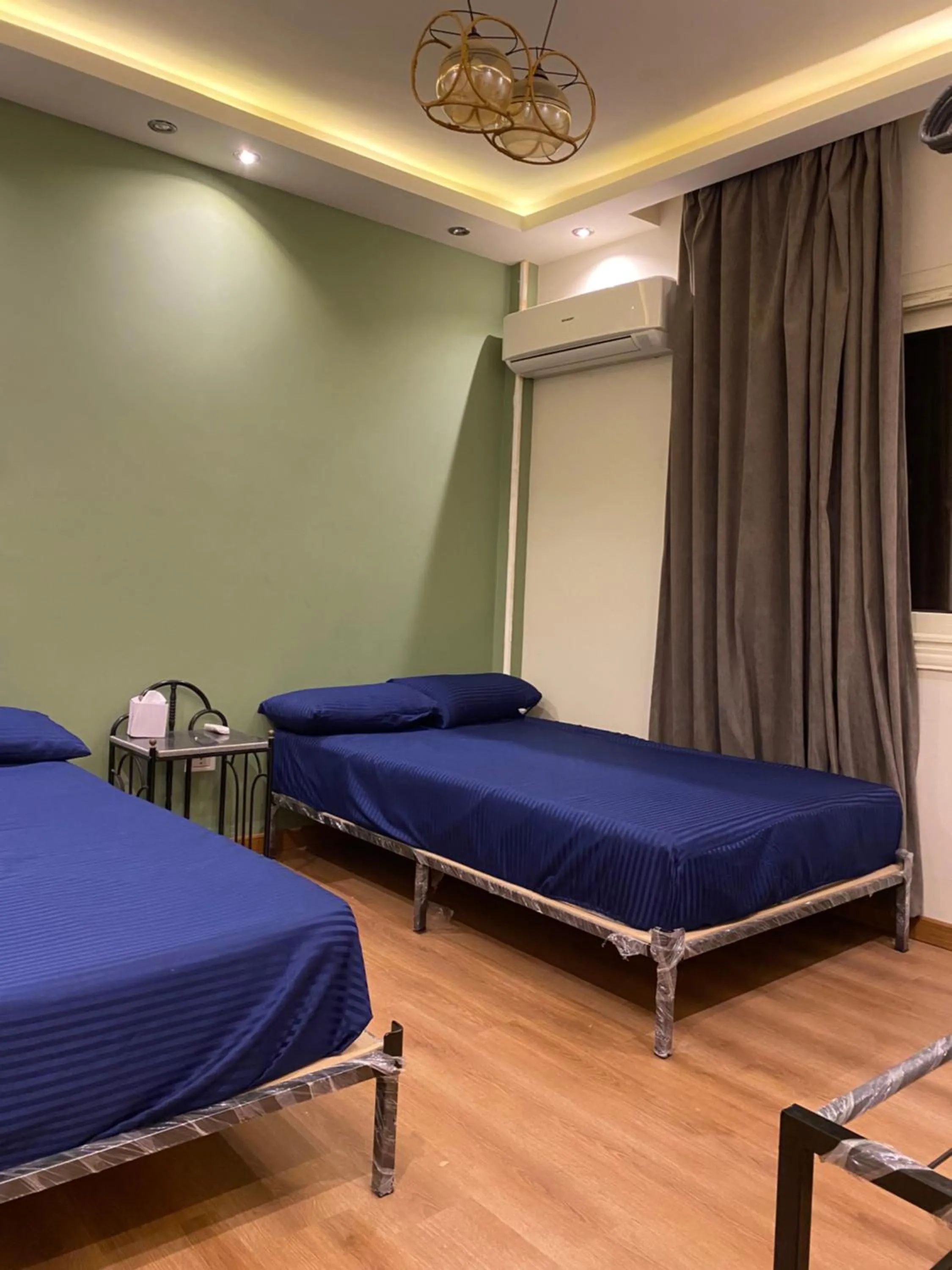 Bed in Gardenia city