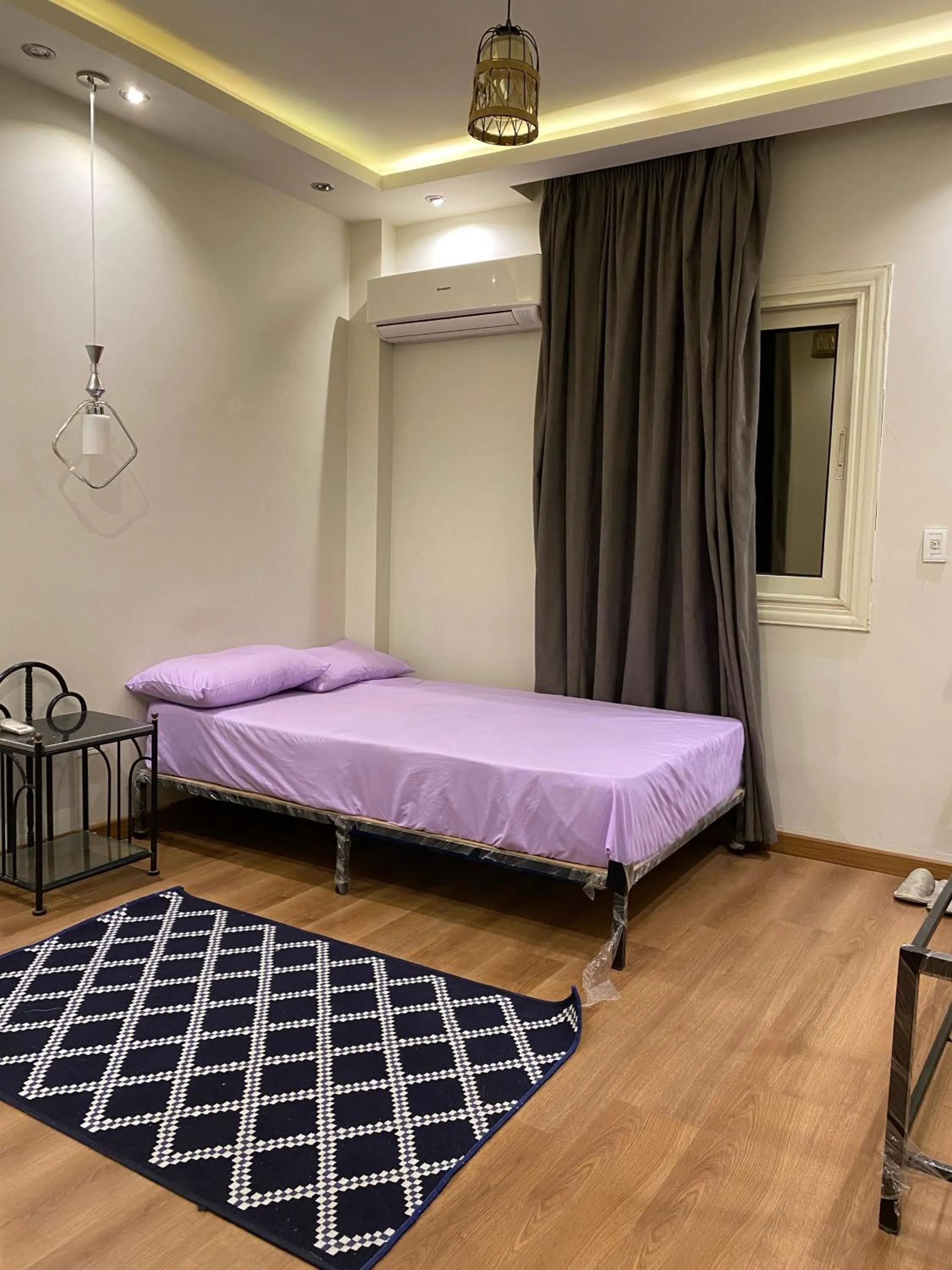 Bed in Gardenia city