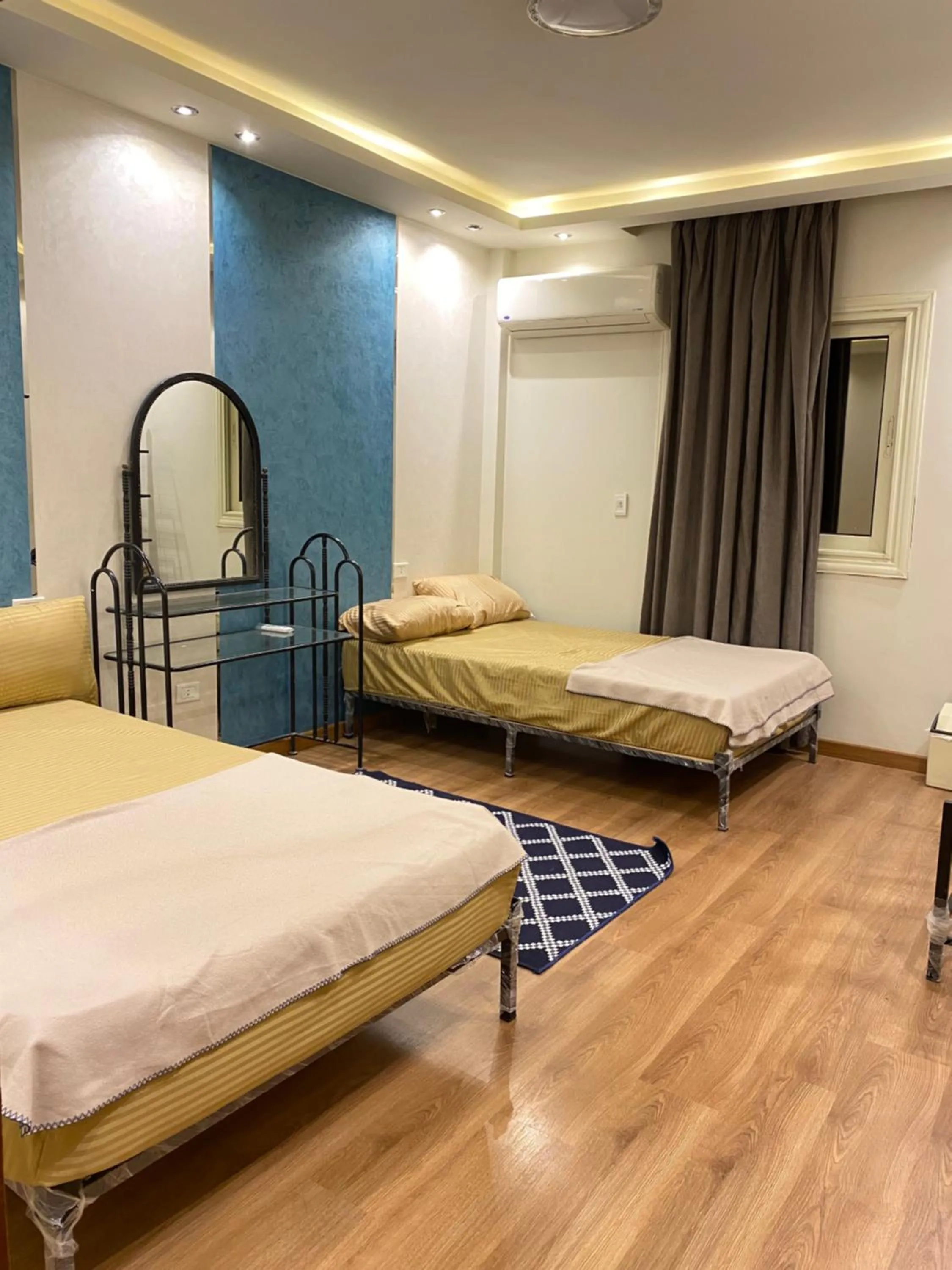 Bed in Gardenia city