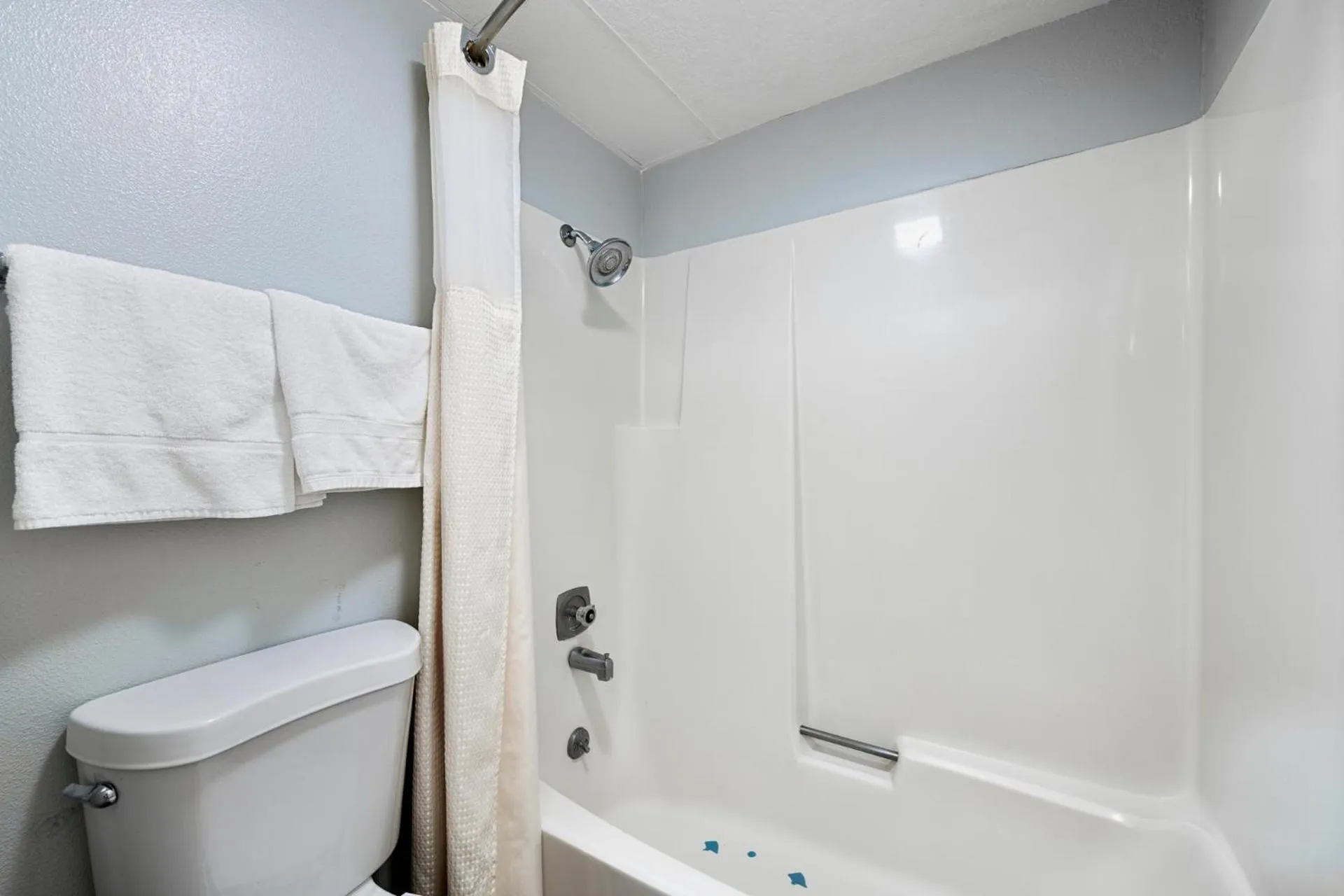 Shower in Budget Motel - Delta, Utah