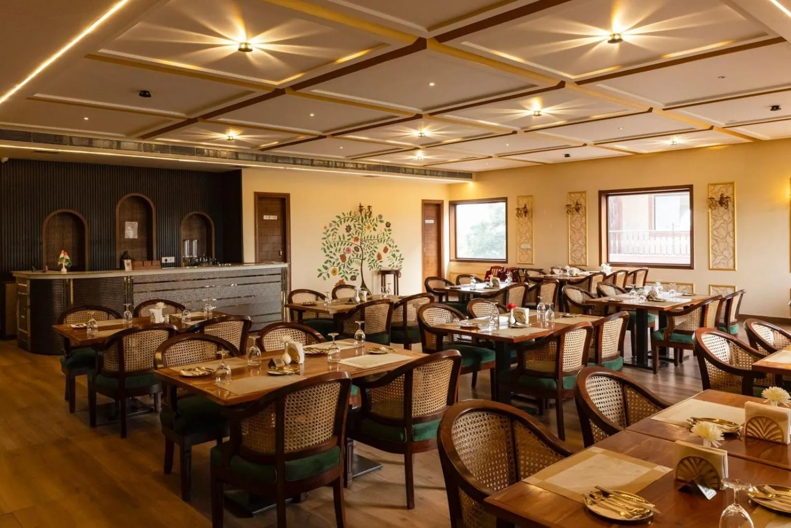 Restaurant/places to eat in THE FORT