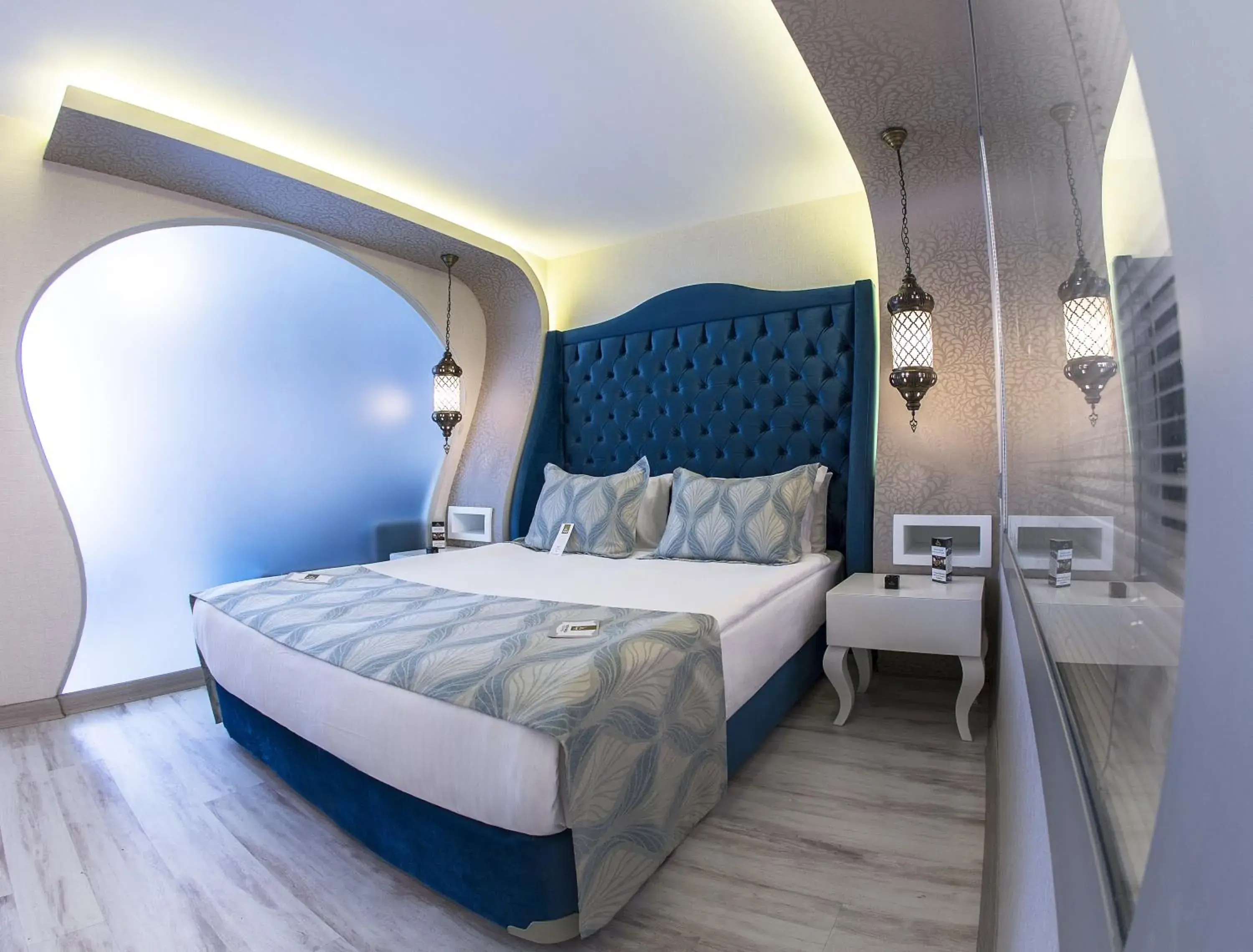 Bedroom, Bed in Demonti Hotel Bedroom, Bed in Demonti Hotel