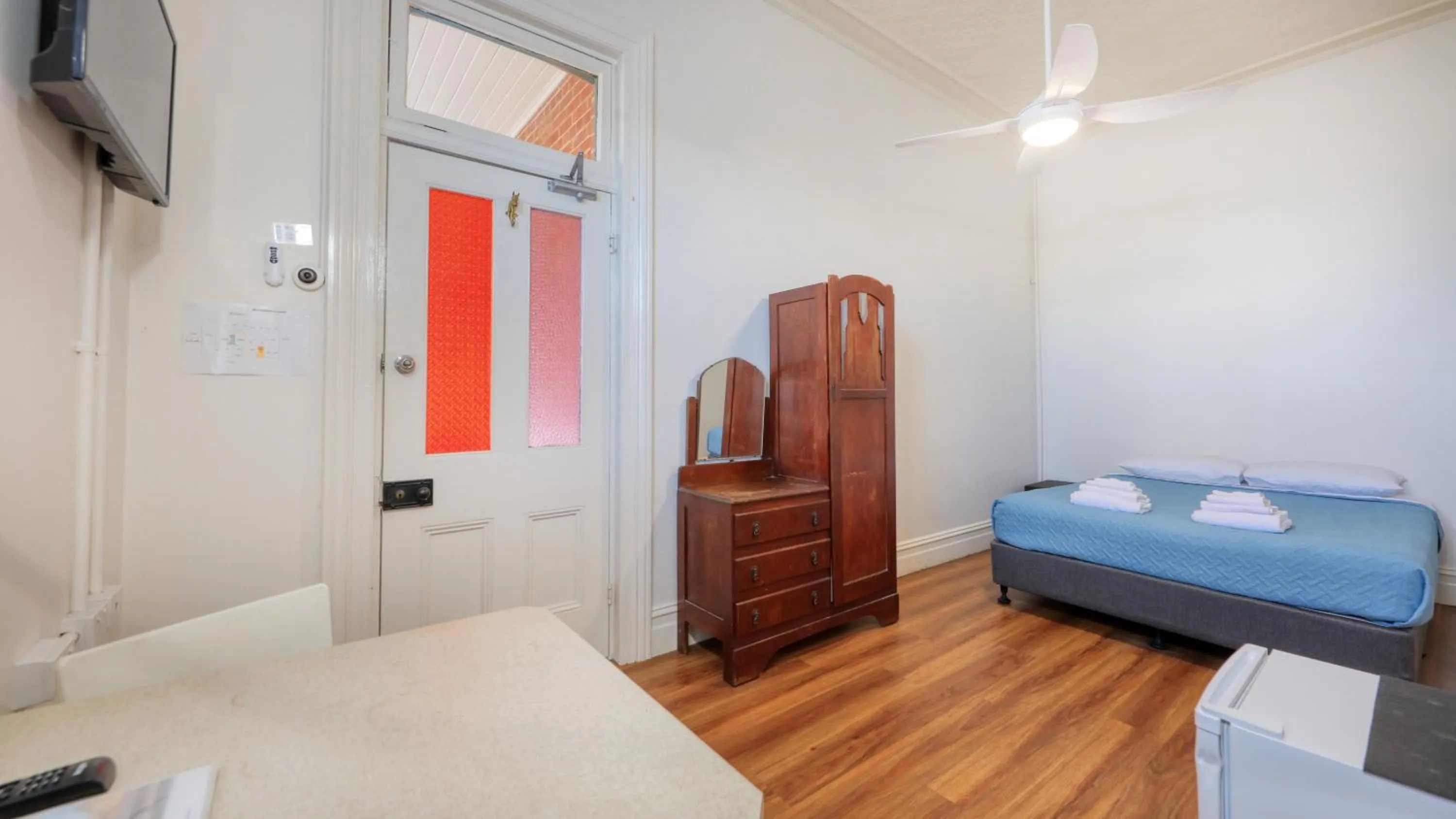 Bed in Maclean Hotel