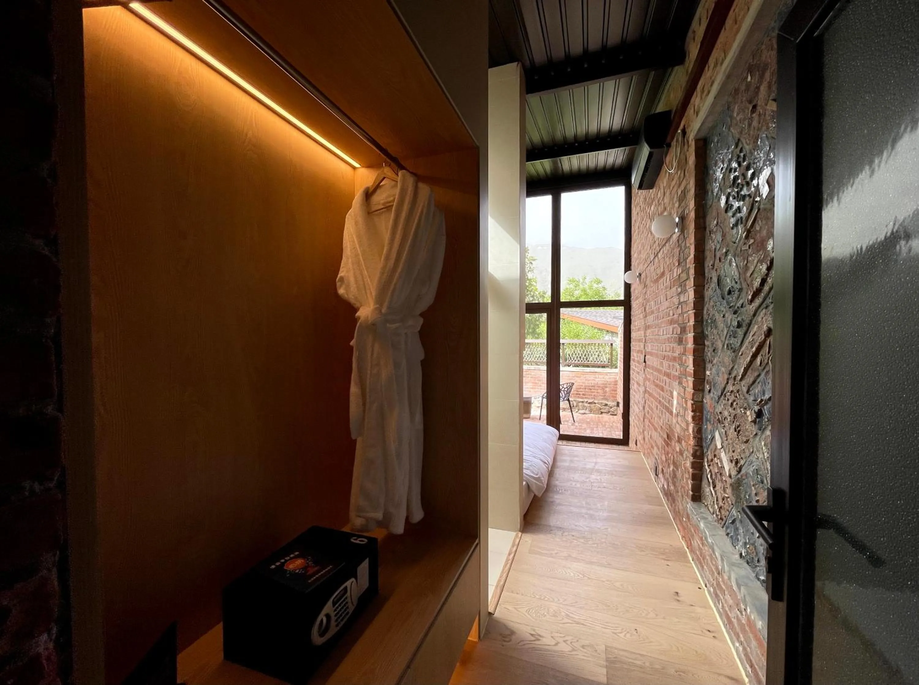 Photo of the whole room in Brickyard Retreat at Mutianyu Great Wall Adjoin to Mutianyu Great Wall - Room with the View of Great Wall - Jacuzzi with the View of Great Wall - Vehicle Shuttle Service - International Catering - SPA& Nail Beauty Facilities