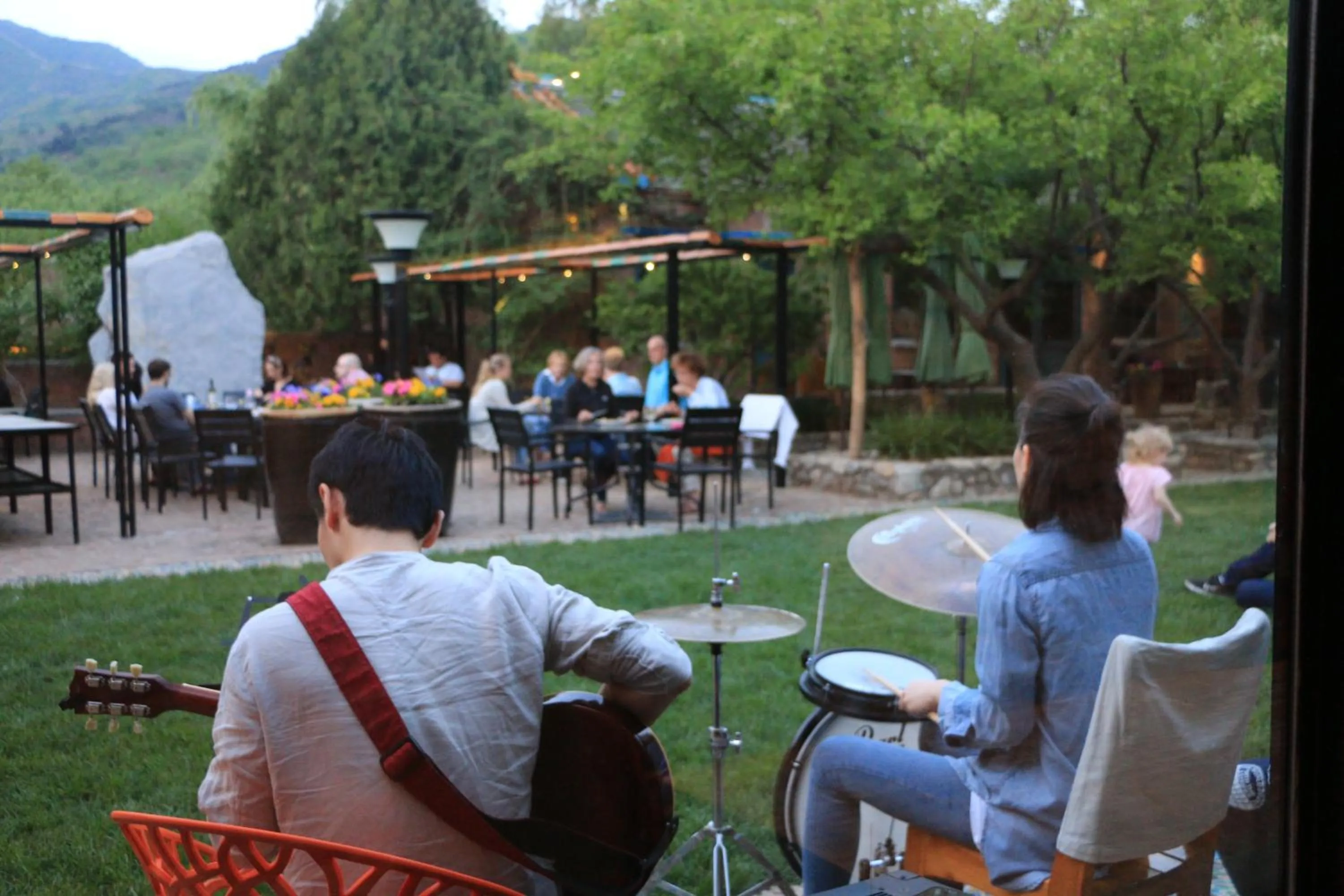 Restaurant/places to eat in Brickyard Retreat at Mutianyu Great Wall Adjoin to Mutianyu Great Wall - Room with the View of Great Wall - Jacuzzi with the View of Great Wall - Vehicle Shuttle Service - International Catering - SPA& Nail Beauty Facilities