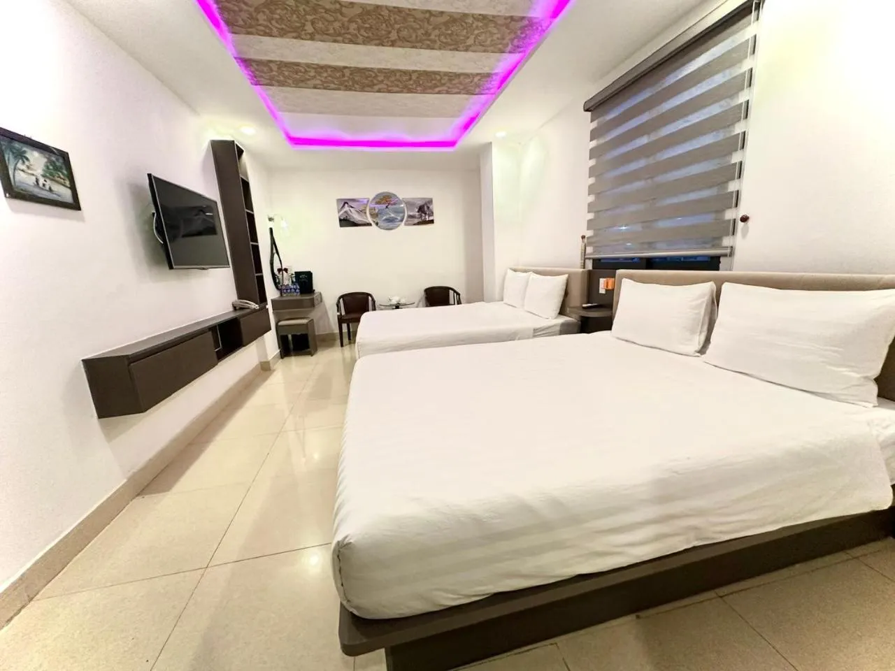 Photo of the whole room, Bed in Boss Palace Hotel