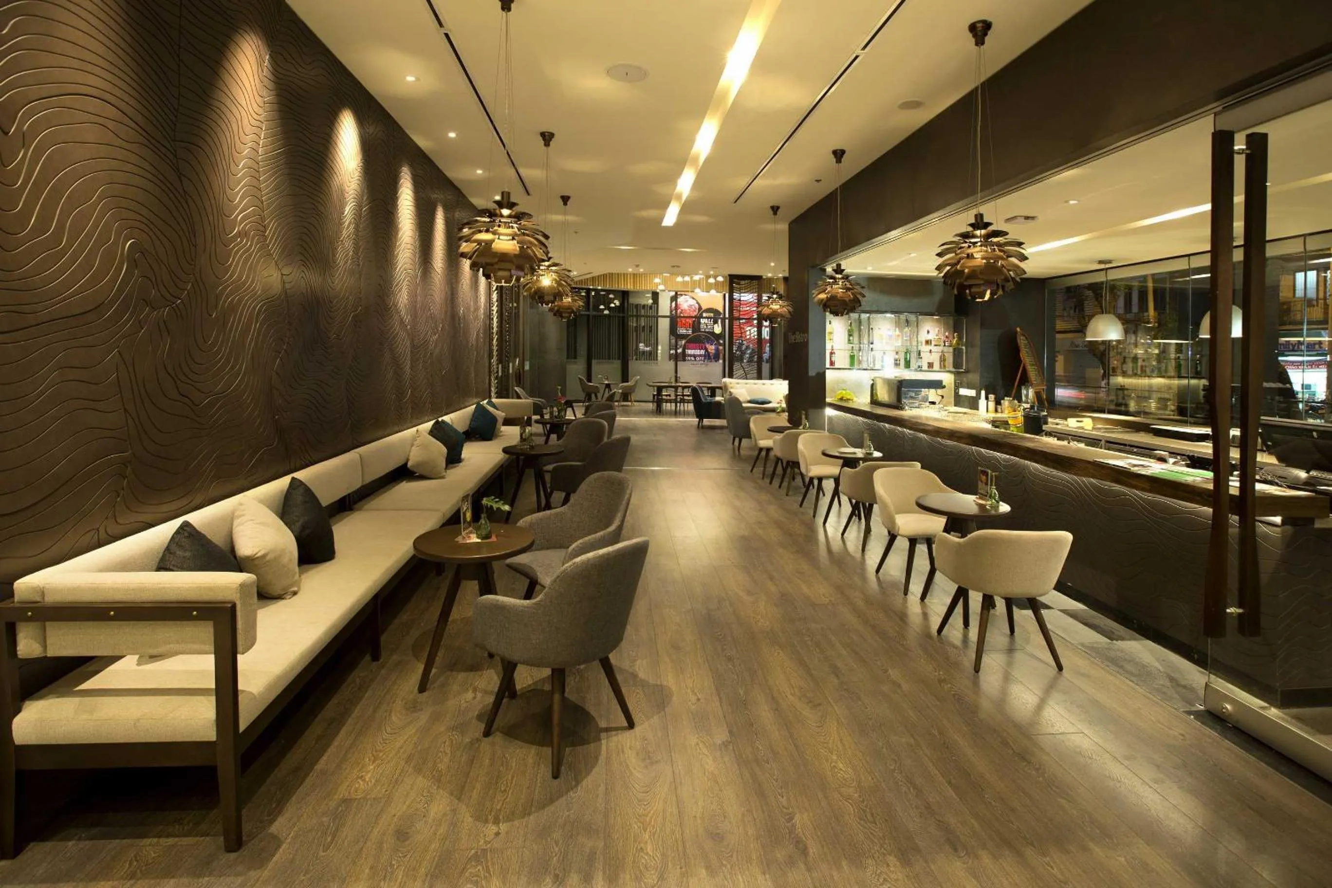 Lounge or bar in Liberty Central Saigon Citypoint