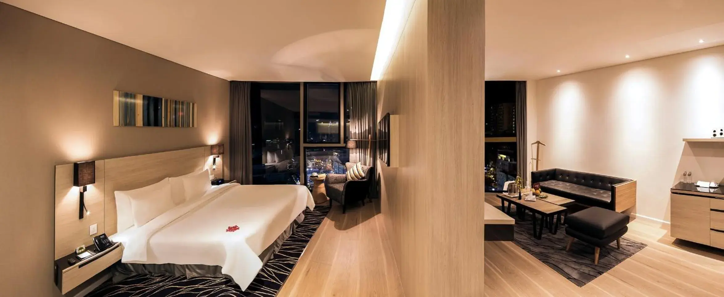 Photo of the whole room, Bed in Liberty Central Saigon Citypoint Photo of the whole room, Bed in Liberty Central Saigon Citypoint