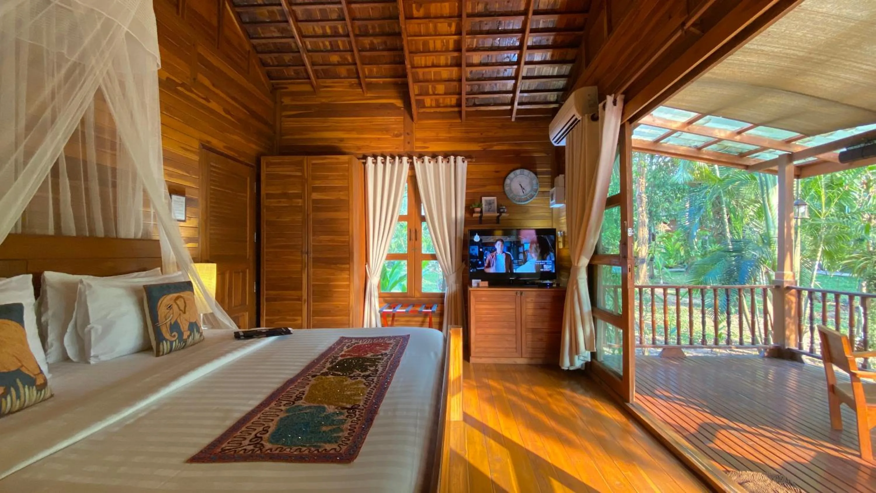 Bedroom, Bed in Nan Seasons Boutique Resort