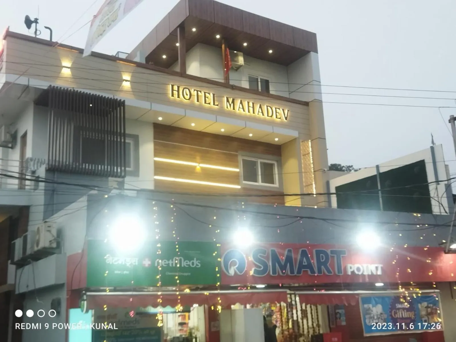 Property building in Hotel Mahadev Rishikesh