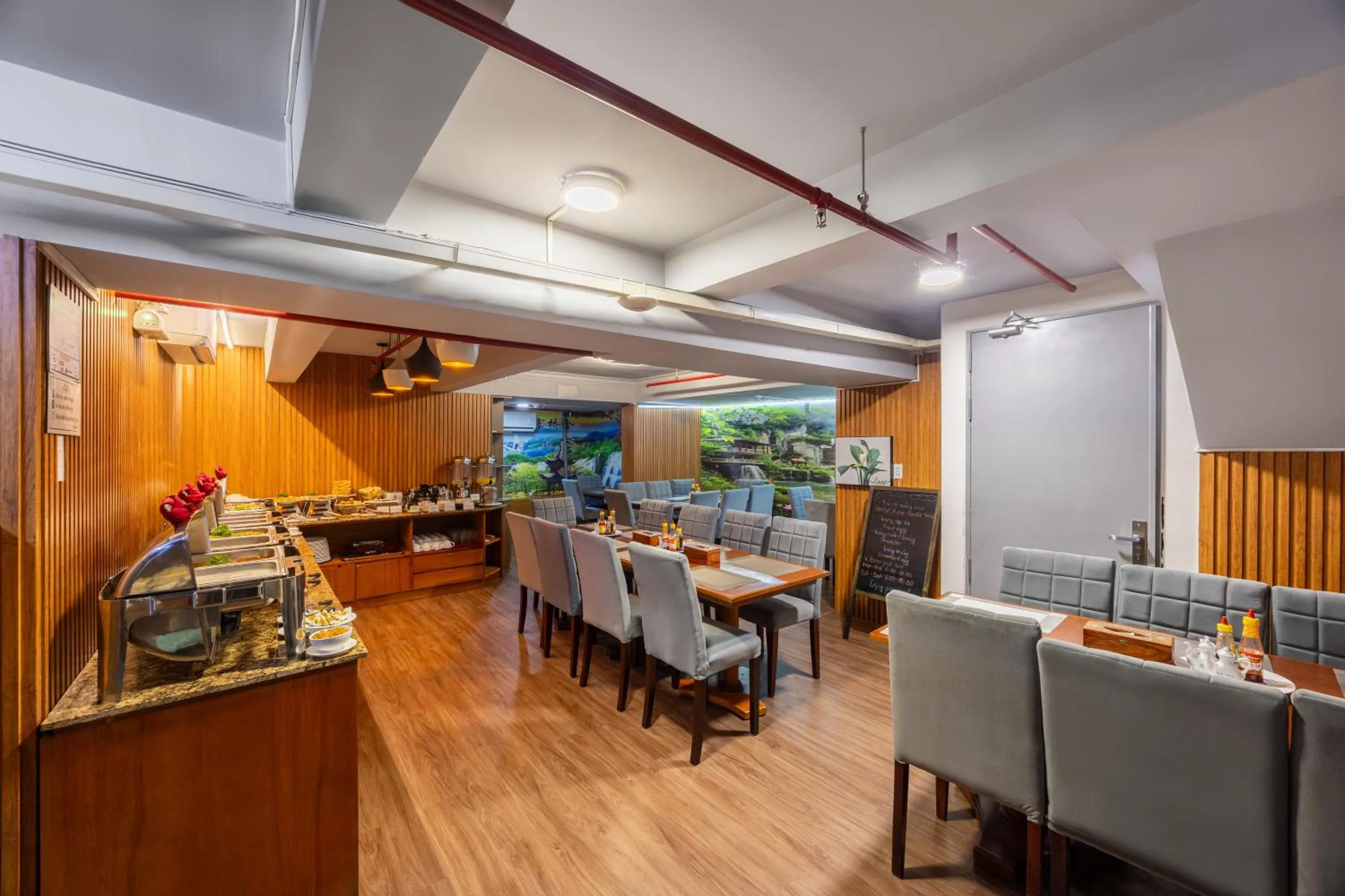 Restaurant/places to eat in A25 Hotel - 55 Lê Anh Xuân